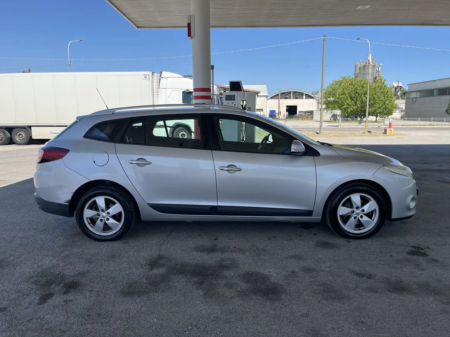Renault Megane SporTour 1.5 dci Gt Line 110cv - 2