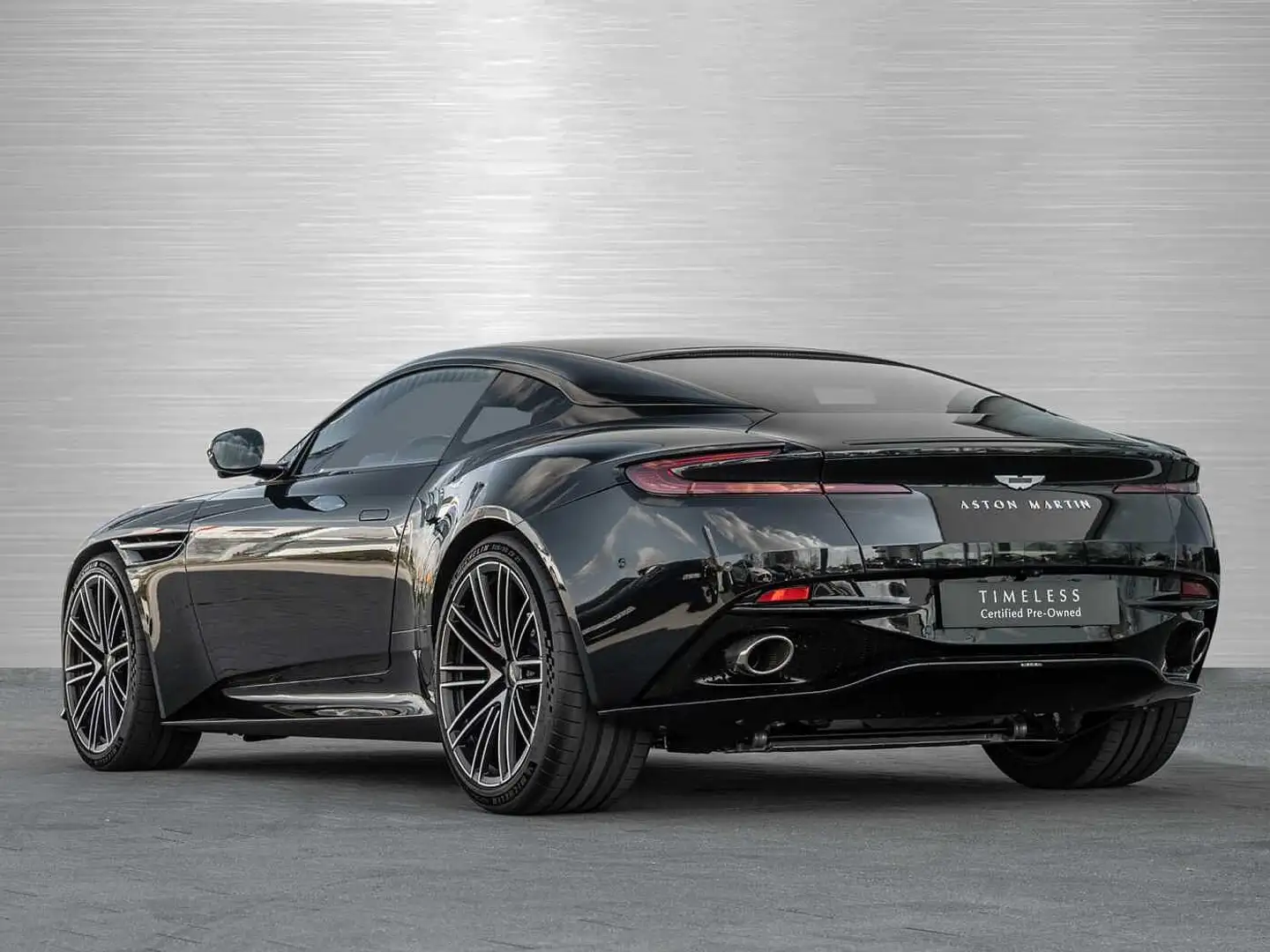 Aston Martin DB12 V8 Coupe Carbon Ceramic Bremsen Schwarz - 2