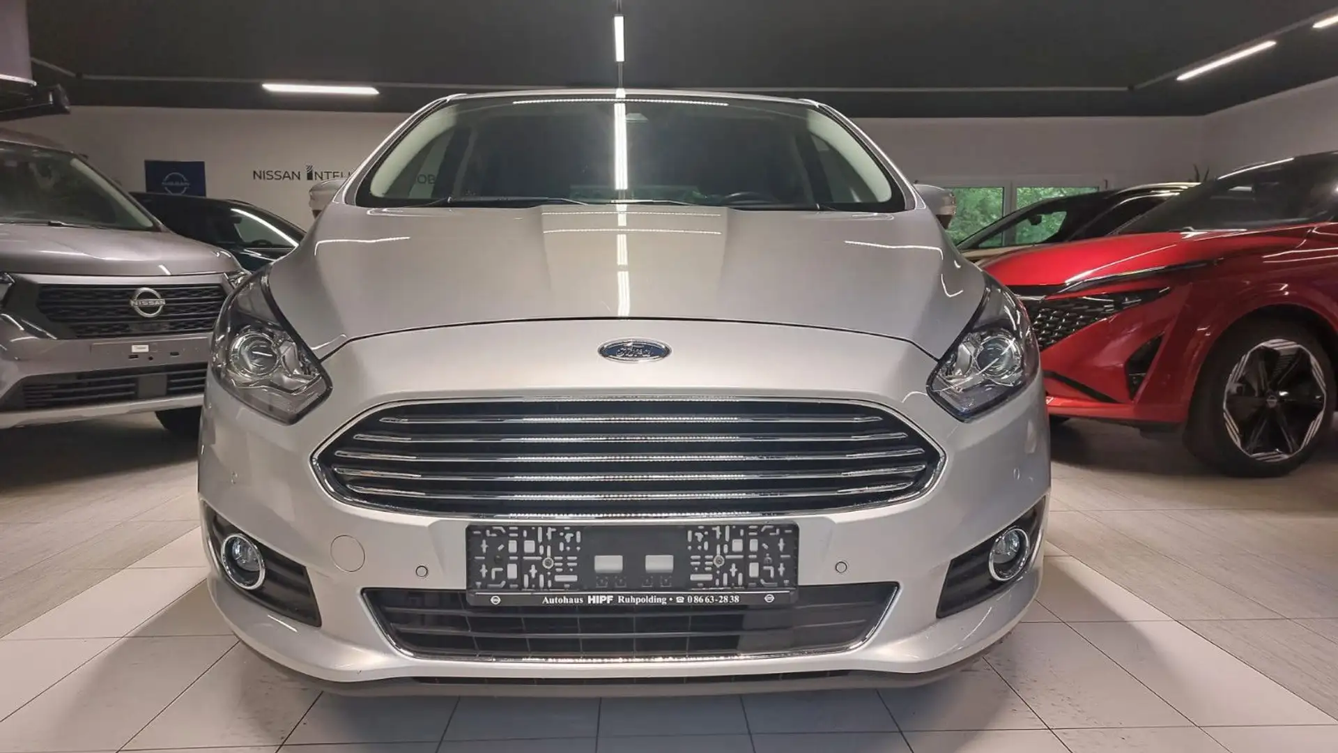 Ford S-Max S-MAX Titanium + Standheizung Ezüst - 2