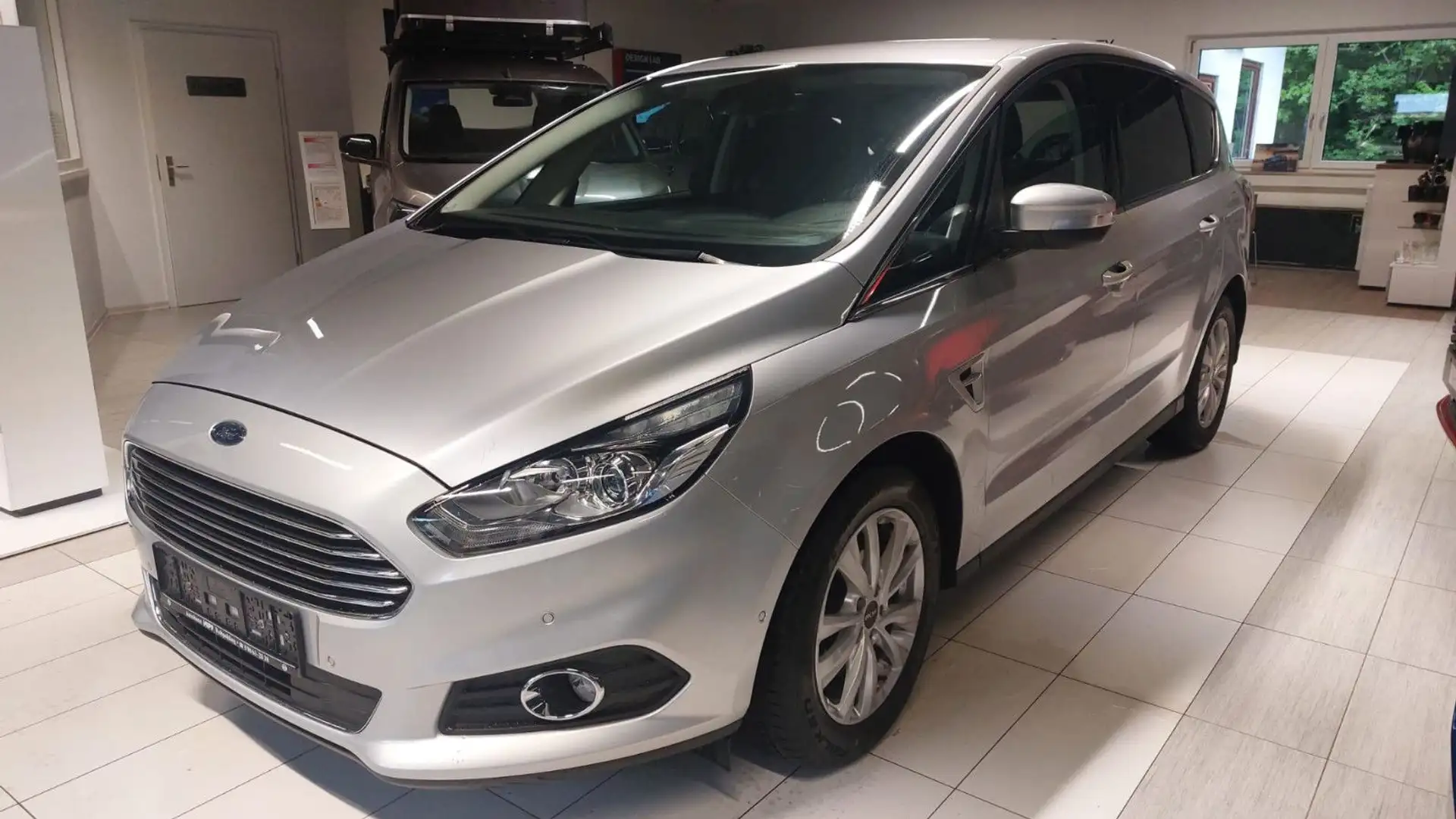 Ford S-Max S-MAX Titanium + Standheizung Ezüst - 1