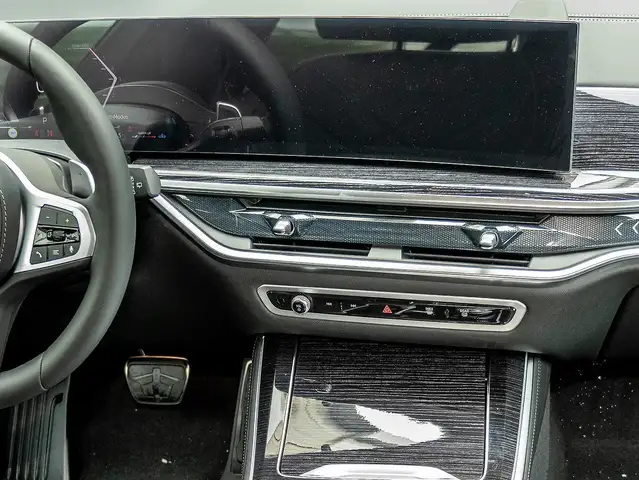 BMW X5 view 6