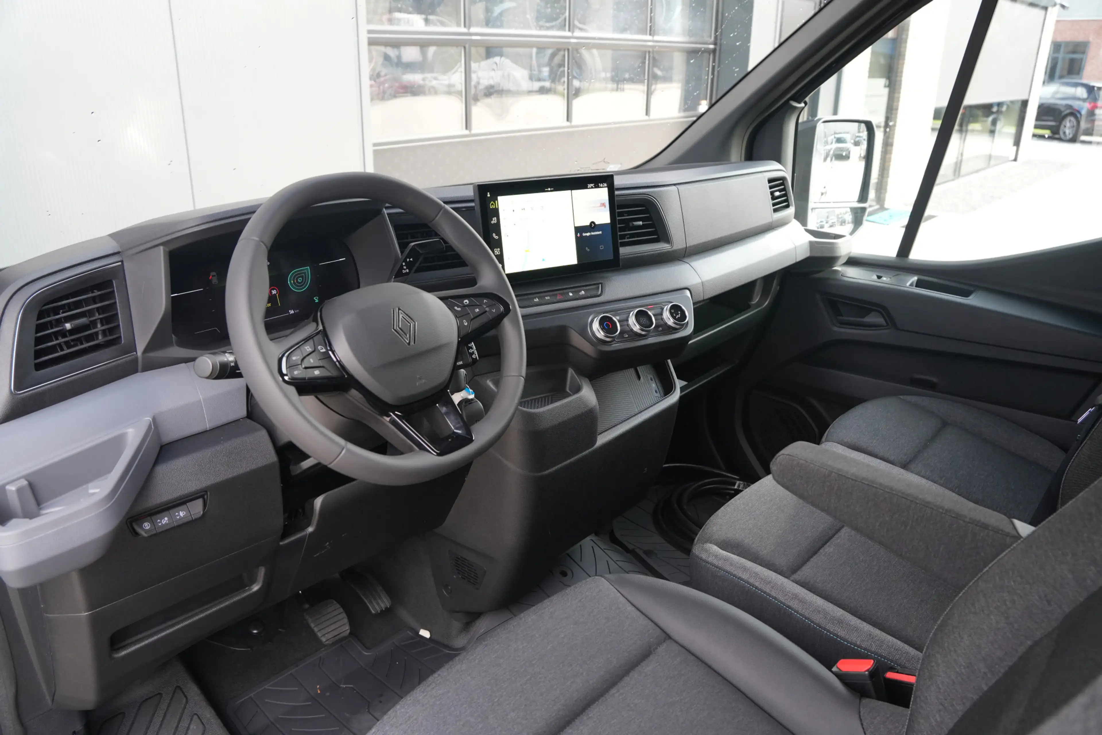 Renault Master E-Tech T35 L2H2 Advance Long Range 87 kWh 143pk - — photo 14