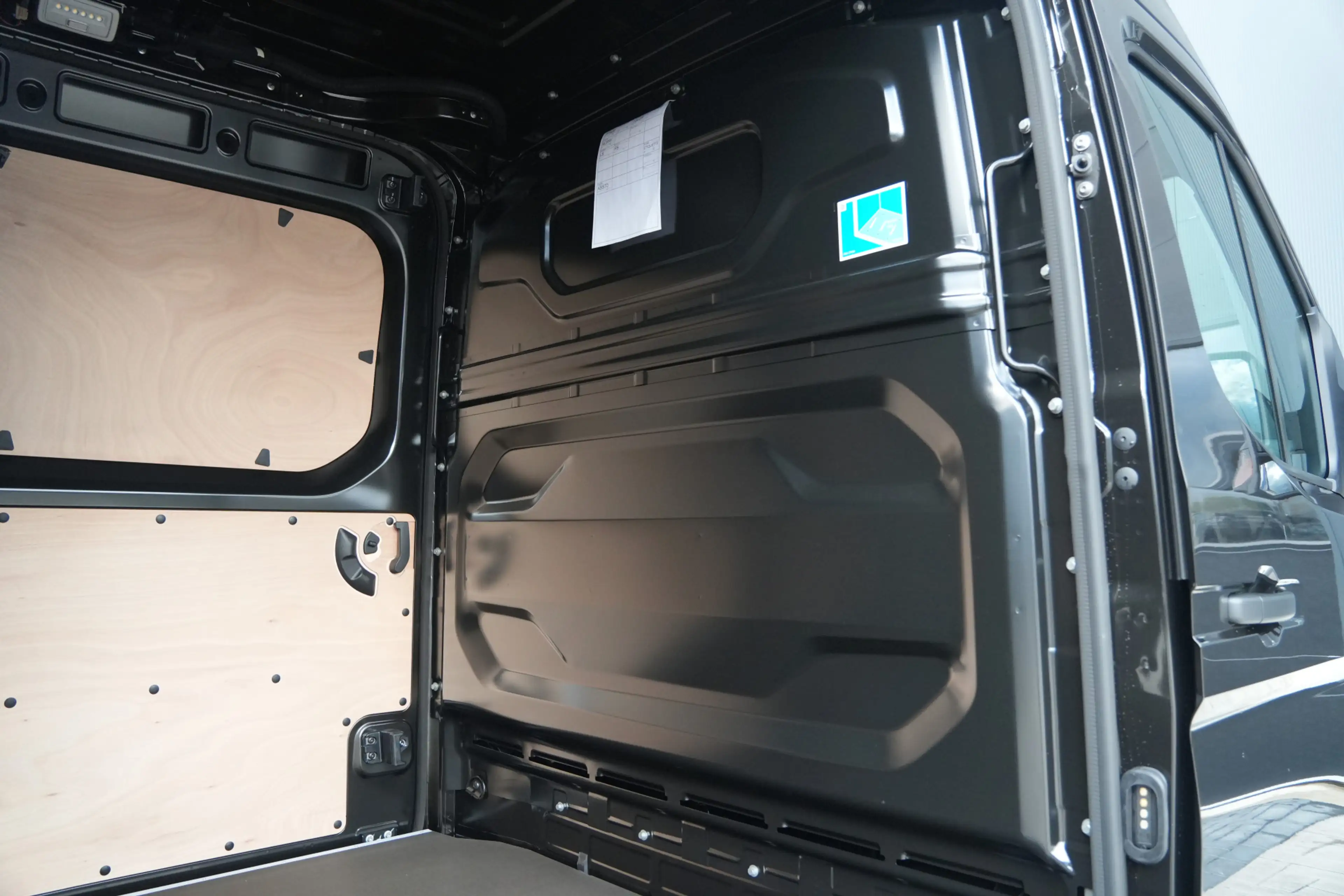 Renault Master E-Tech T35 L2H2 Advance Long Range 87 kWh 143pk - — photo 13
