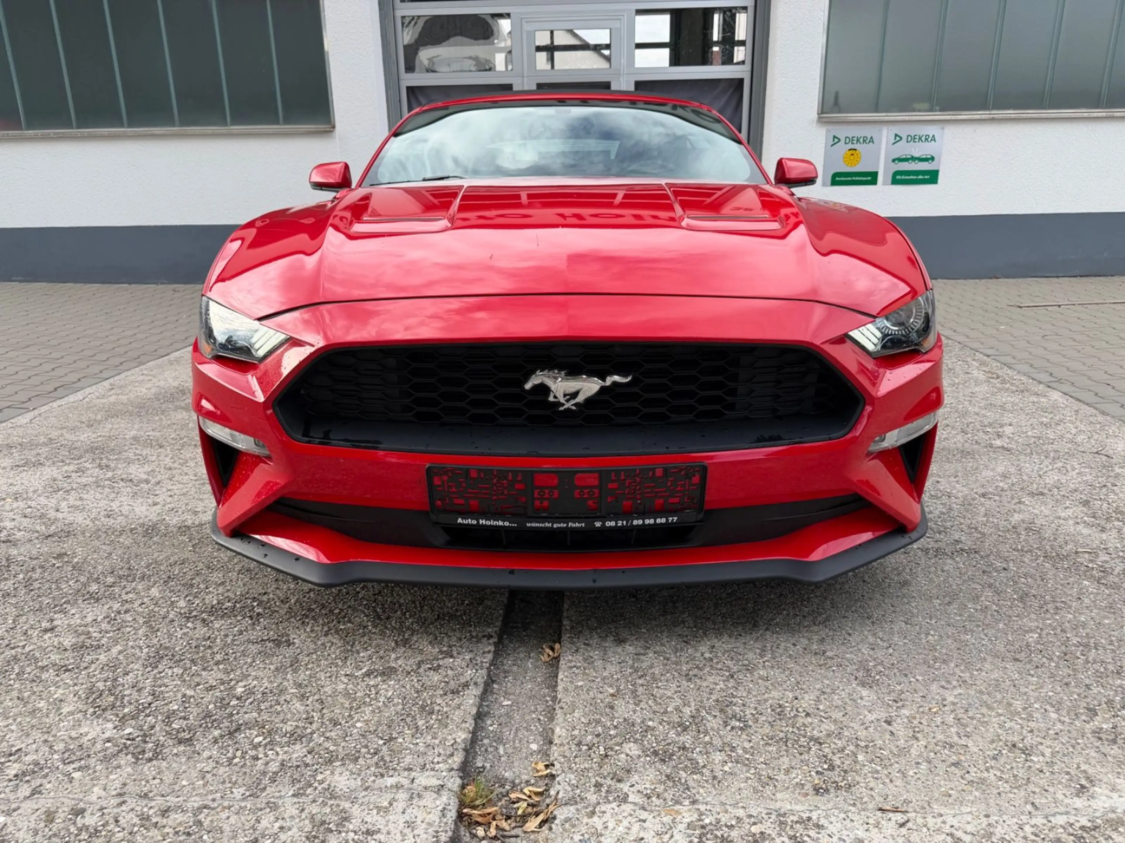 Ford Mustang Convertible — photo 8