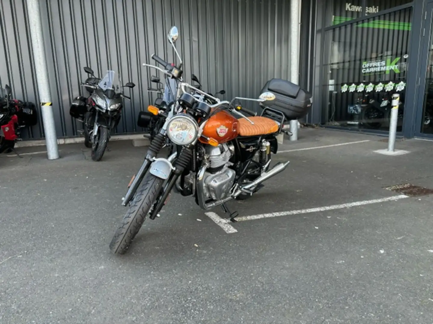 Royal Enfield Interceptor - 1
