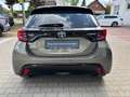 Toyota Yaris 1.5 Hybrid Elegant mit Lederausstattung aus 1. Han - thumbnail 9