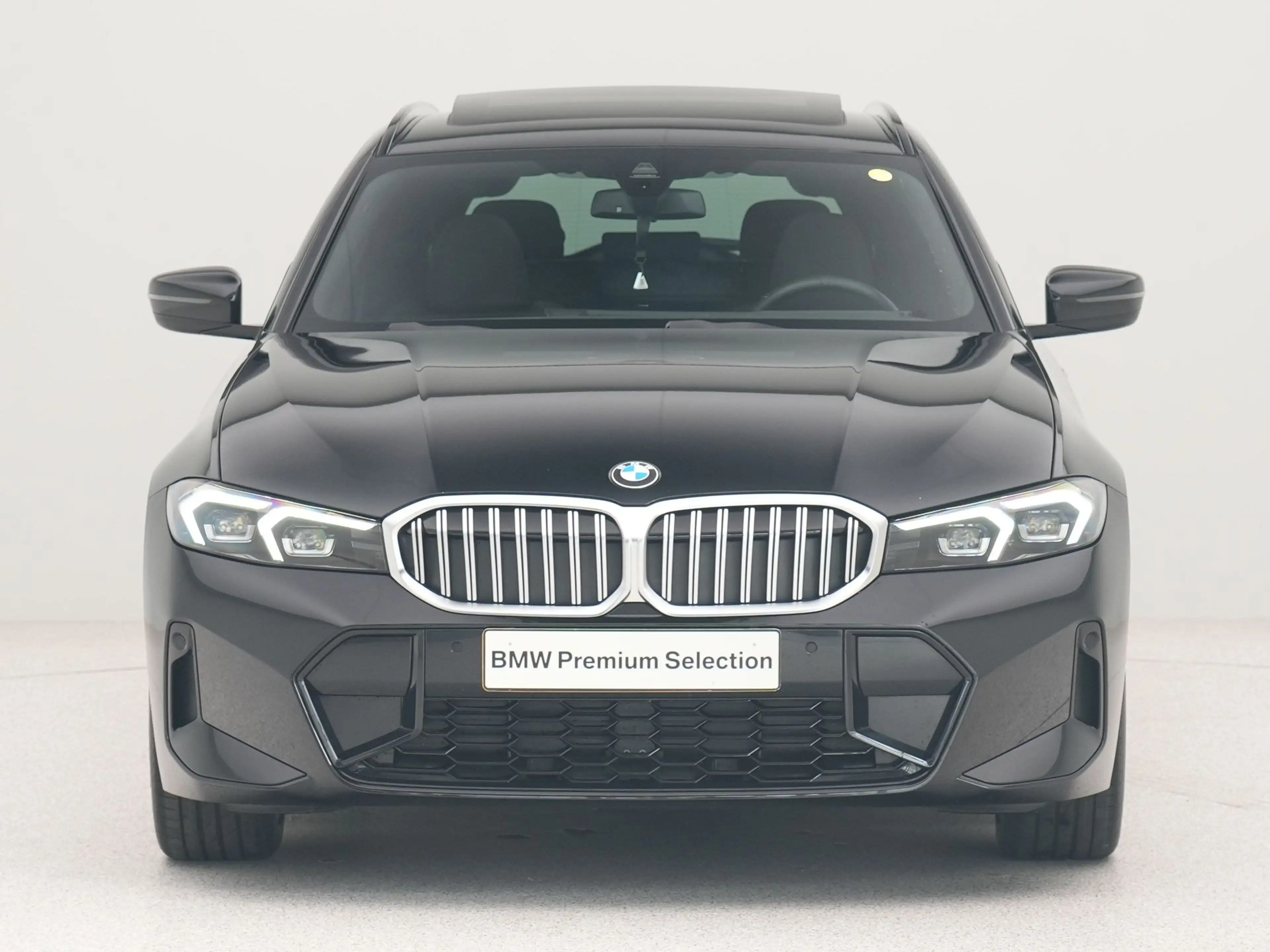 BMW 320 3 Serie 320i Touring M-Sport — photo 2