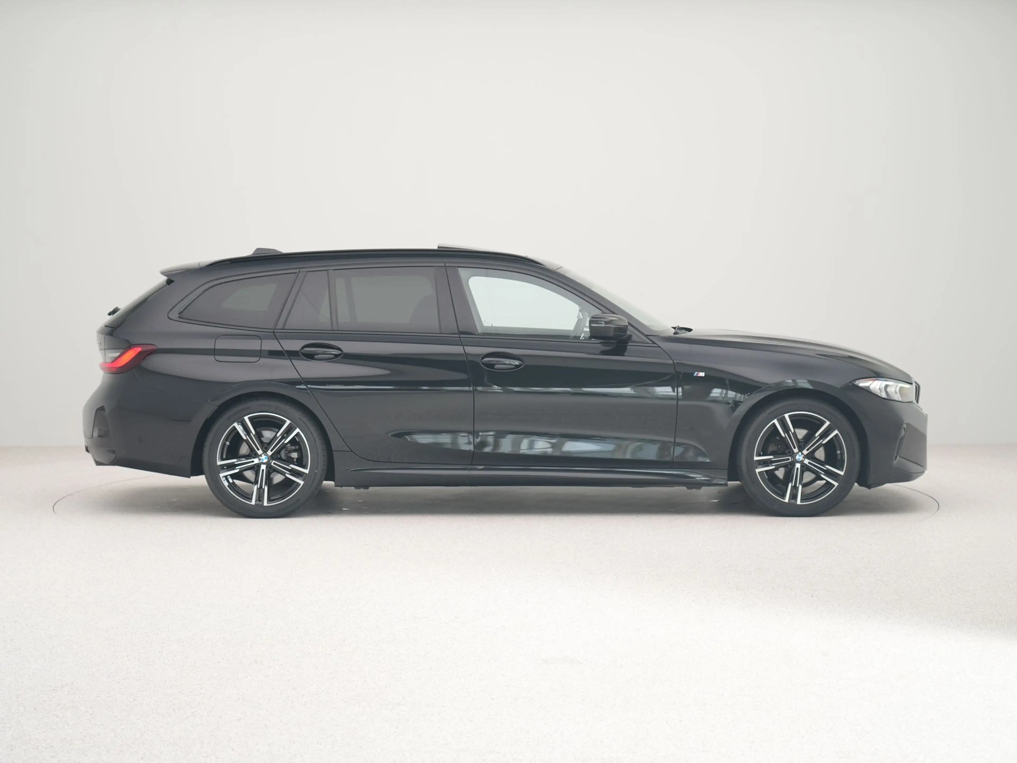 BMW 320 3 Serie 320i Touring M-Sport — photo 4