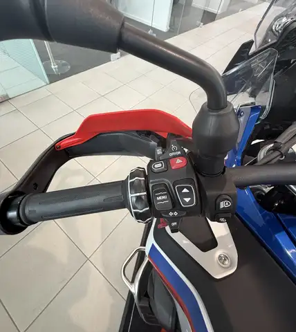 BMW R view 6