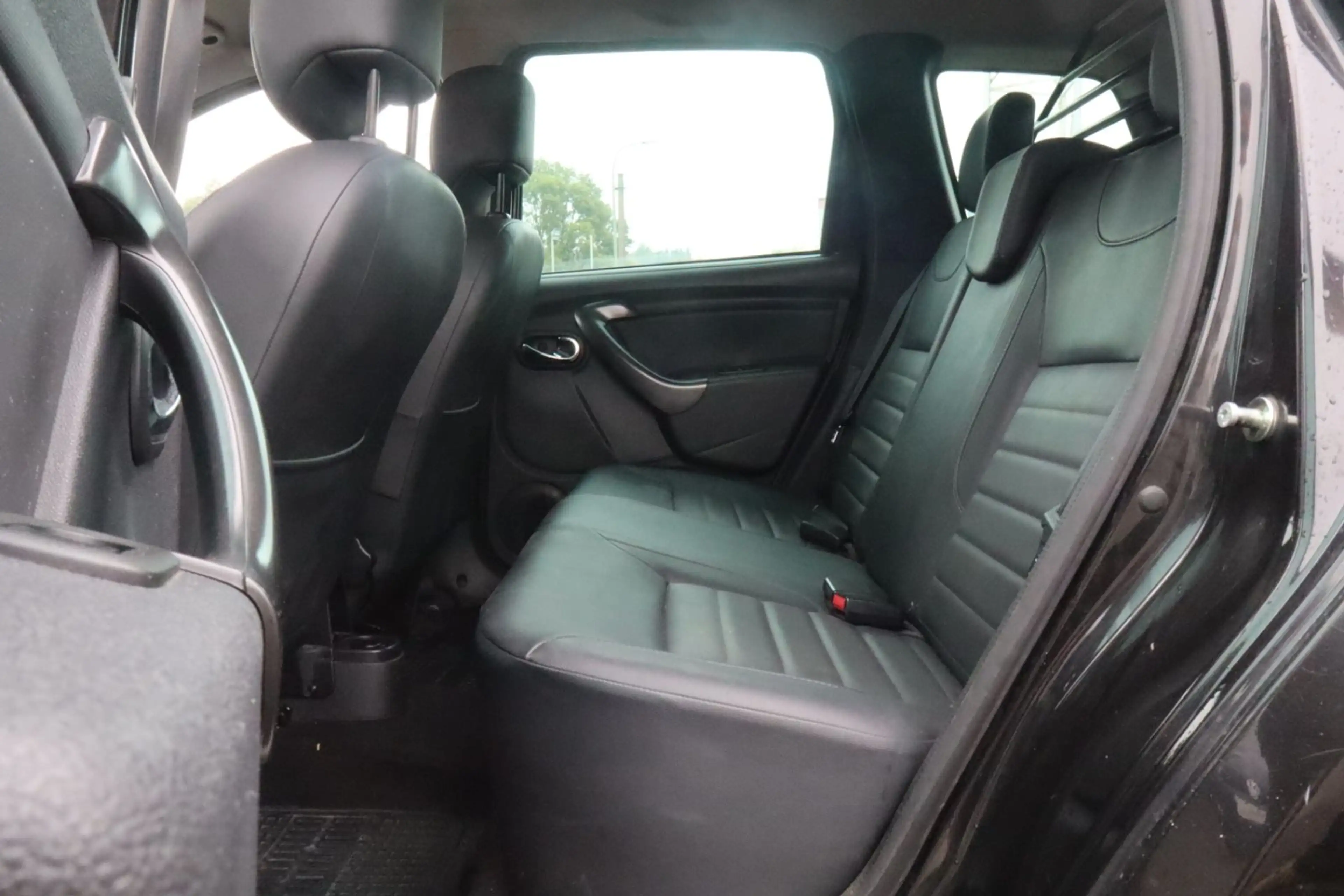 Dacia Duster I Prestige 4x2 TüvNeu*GARANTIE*S-HEFT — photo 9