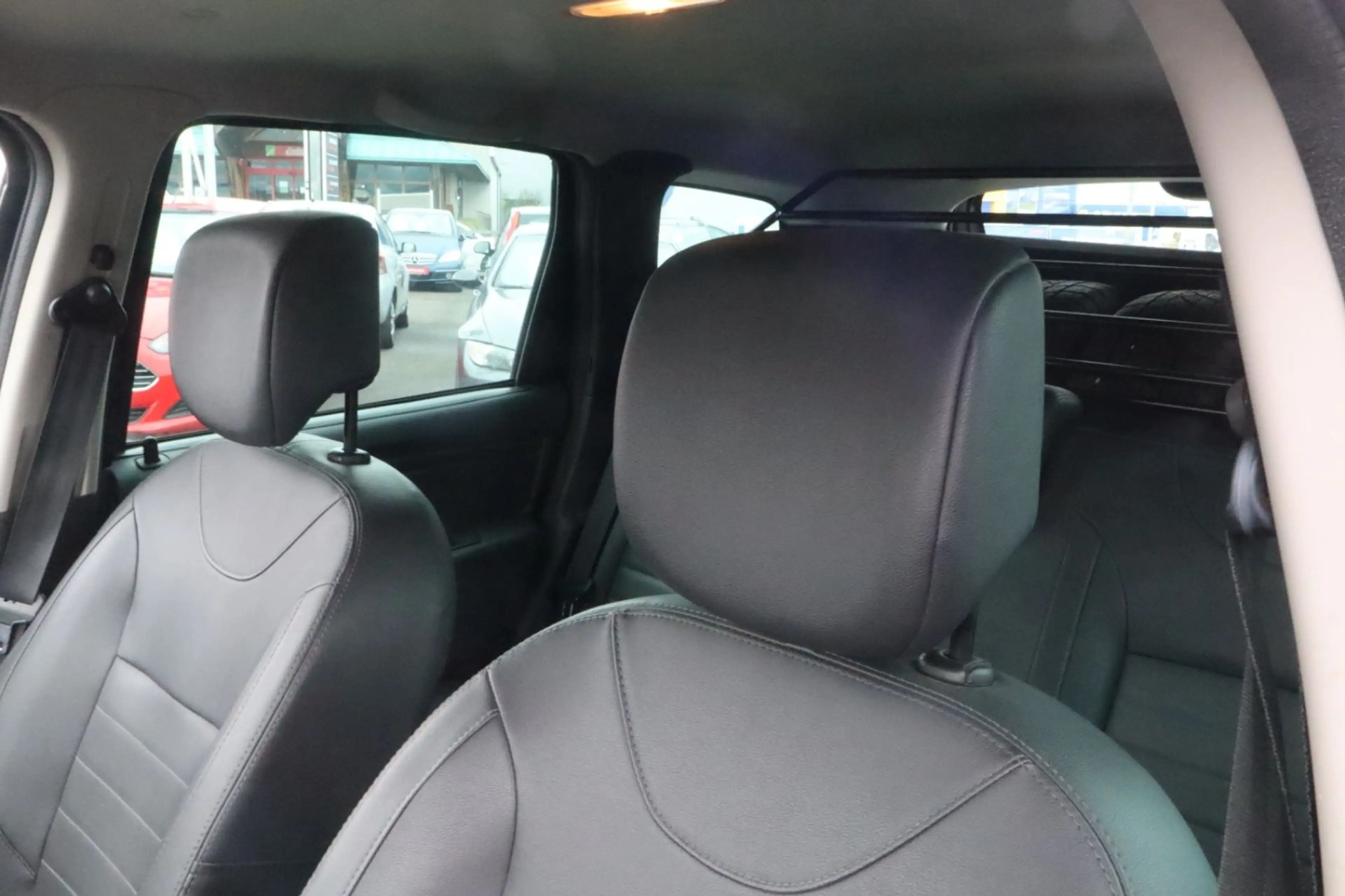 Dacia Duster I Prestige 4x2 TüvNeu*GARANTIE*S-HEFT — photo 10
