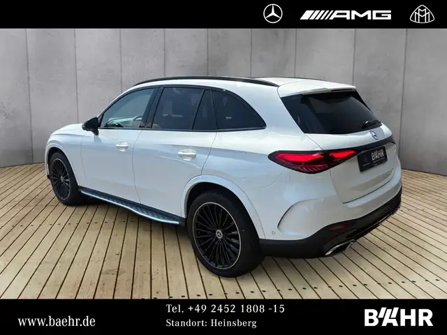 Mercedes-Benz GLC view 3