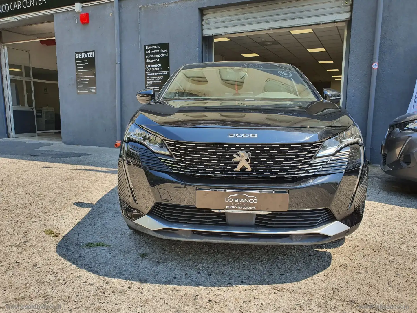 Peugeot 3008 BlueHDi 130 S&S EAT8 Business Beige - 2