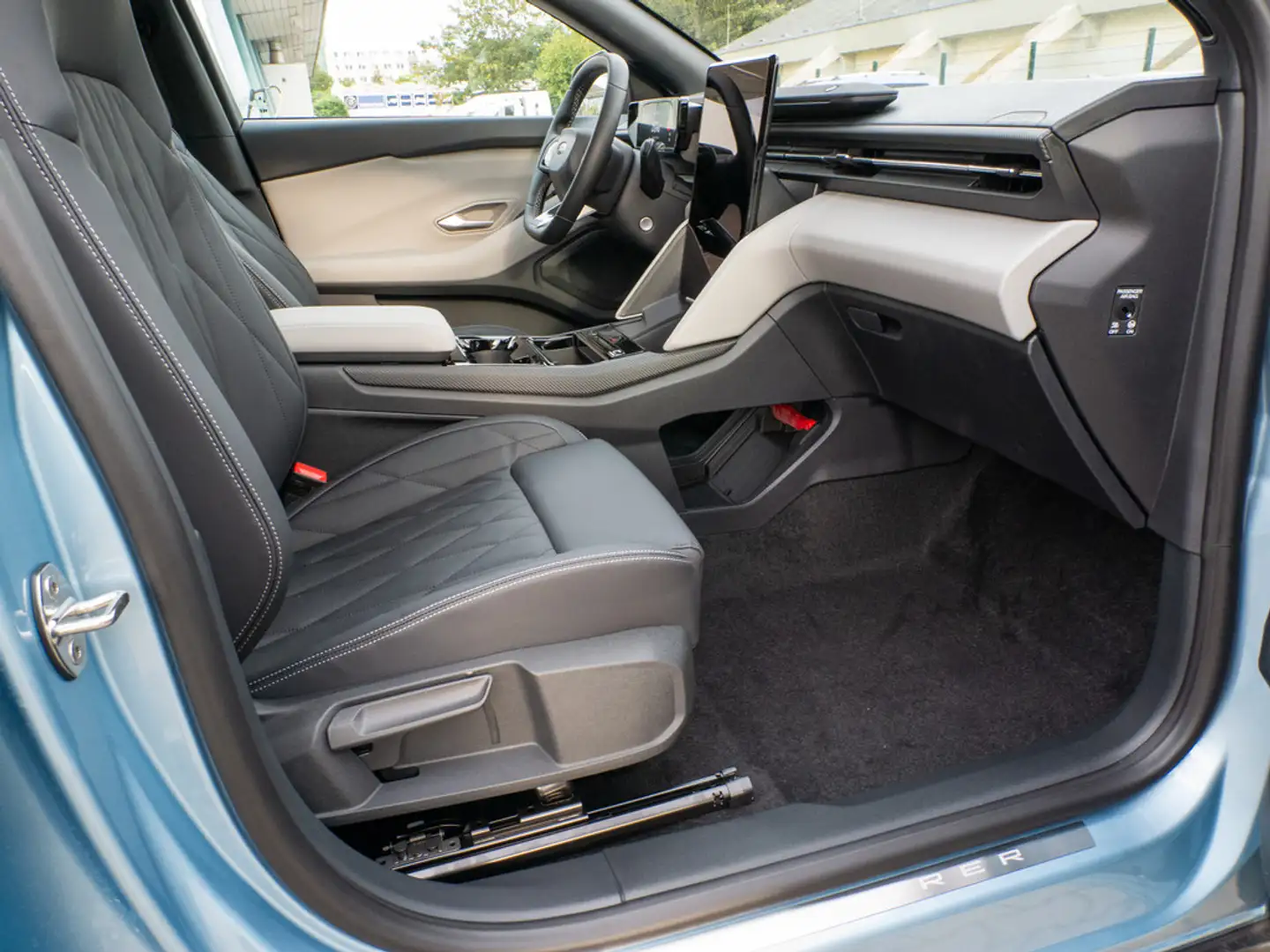 Ford Explorer Premium RWD Ext Range B&O MATRIX-LED - 2