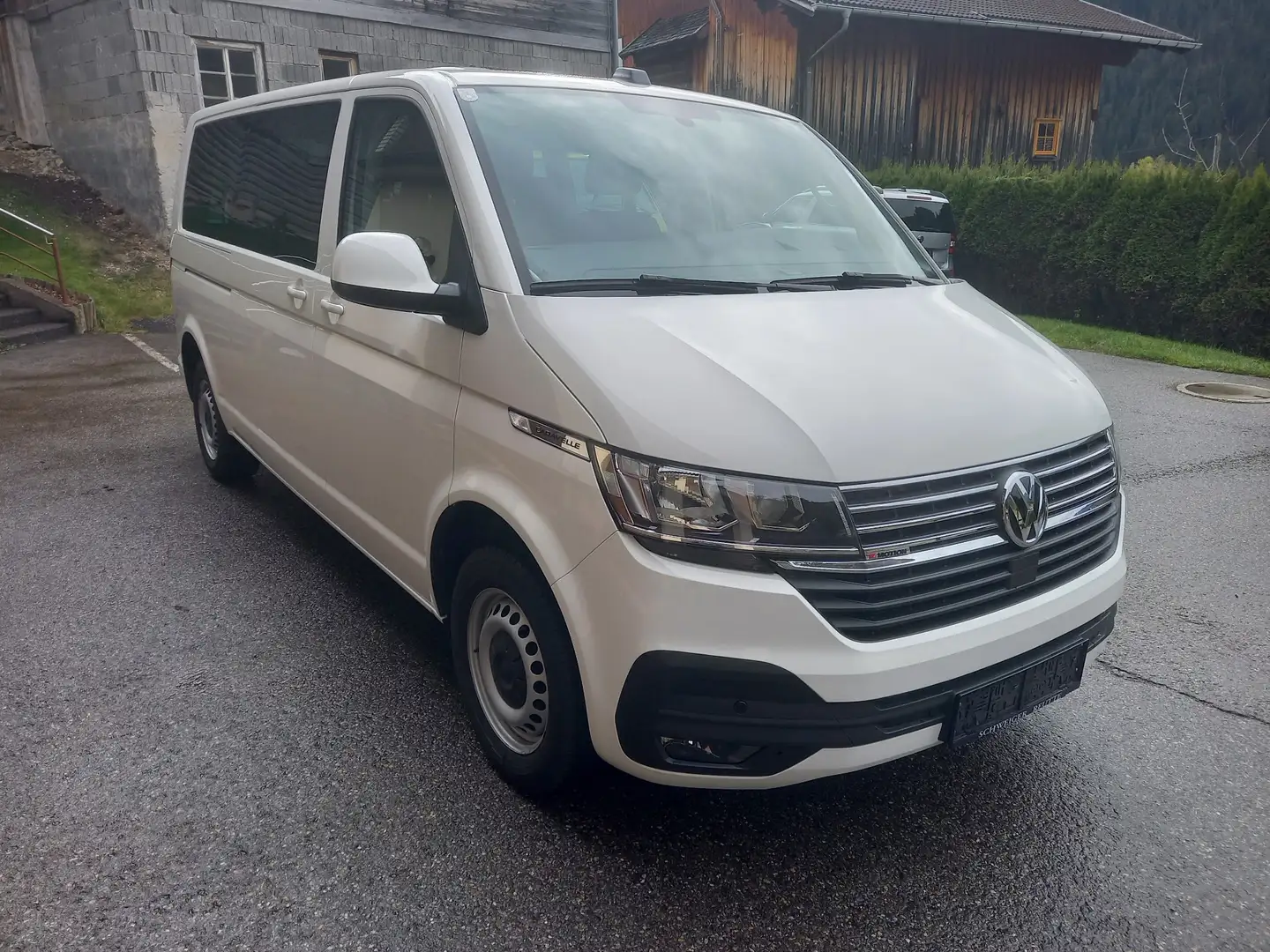 Volkswagen T6.1 Caravelle 4 motion Weiß - 1