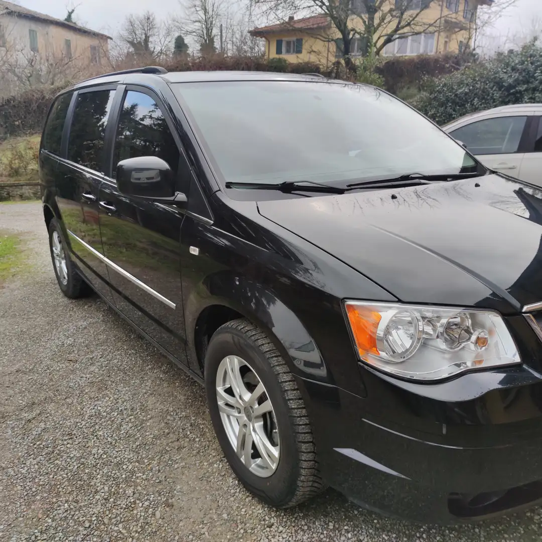 Chrysler Grand Voyager 2.8 crd Touring crna - 2