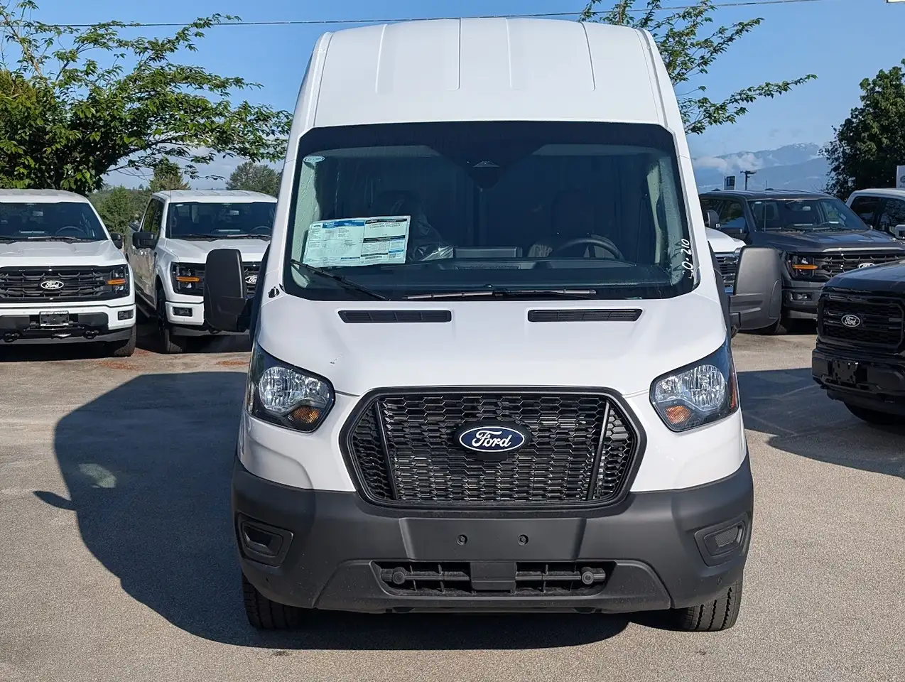 Ford Transit снимка Ford Transit