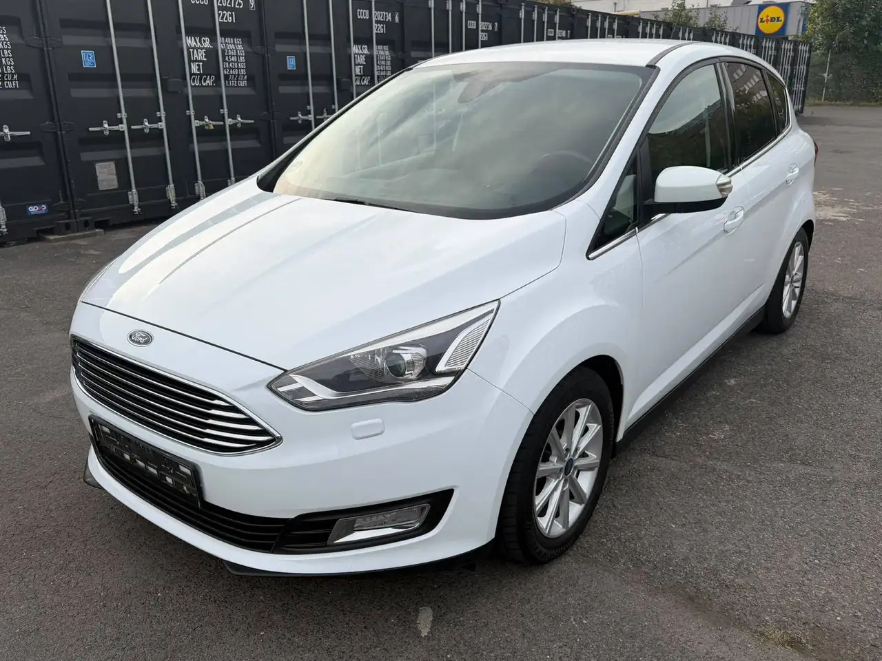 Ford C-Max Gepflegter Ford C-Max 1.5 EcoBoost Titanium | 1. Hand | Garagenwagen | TÜV neu | Zahnriemen erneuert — photo 1 of 14