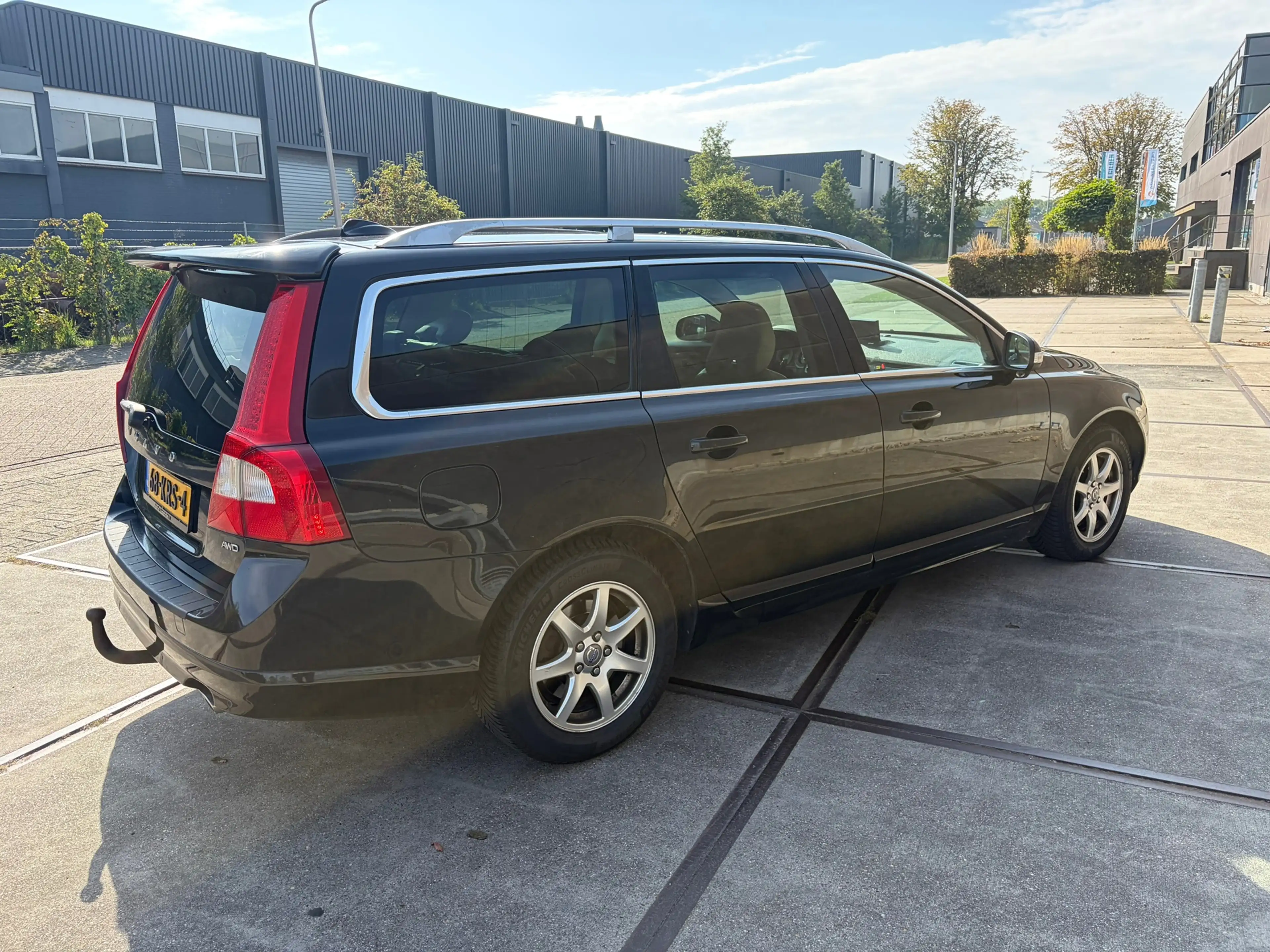 Volvo V70 3.0 T6 AWD Momentum — photo 3