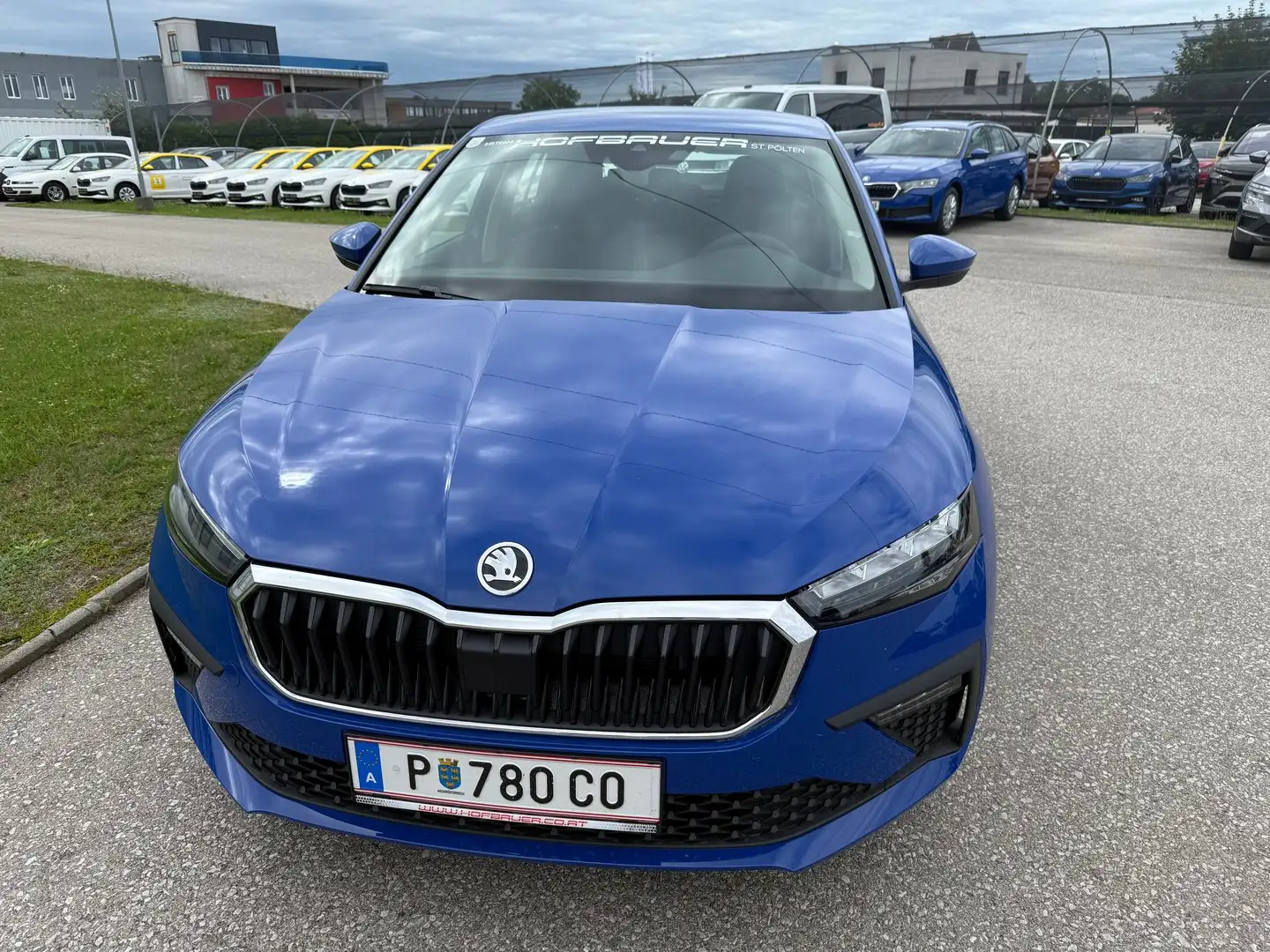 Skoda Scala Essence TSI Blau - 2
