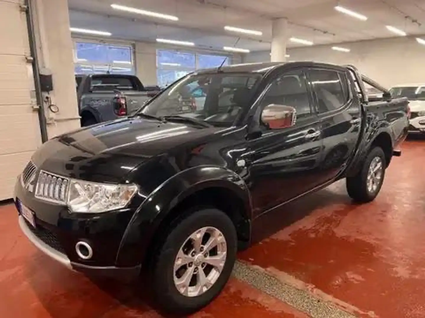 Mitsubishi L200 L200 Cab IV 2011 d.cab 2.5 di-d Intense Plus 178cv Noir - 2