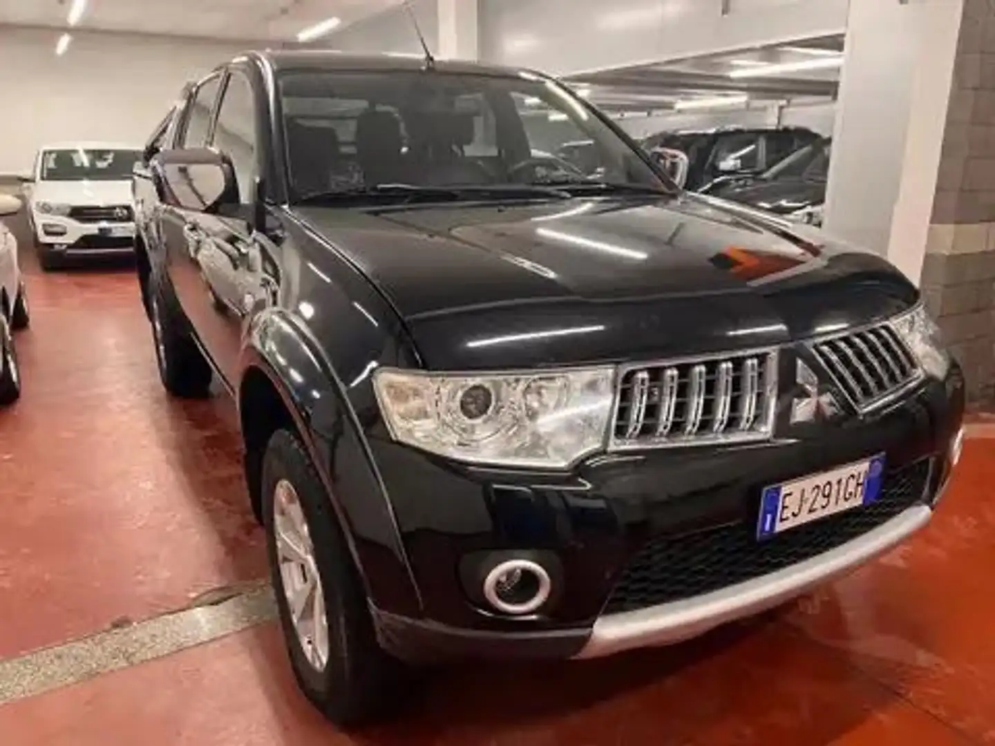 Mitsubishi L200 L200 Cab IV 2011 d.cab 2.5 di-d Intense Plus 178cv Noir - 1