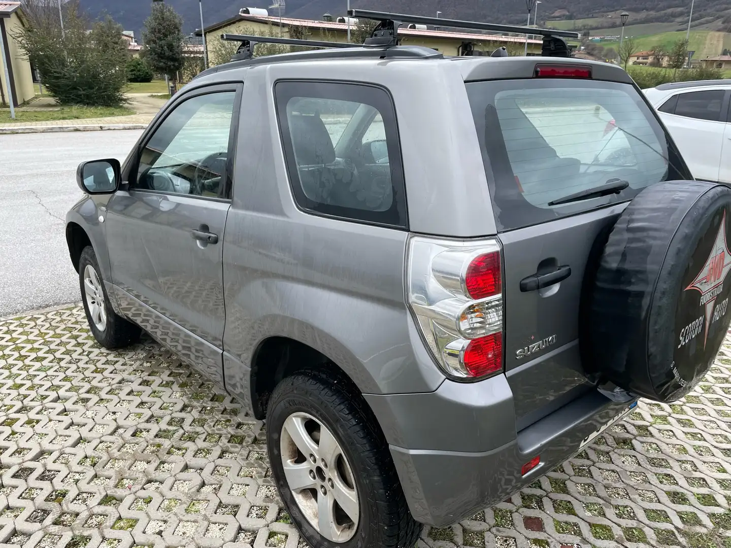 Suzuki Grand Vitara 3p 1.9 ddis Grigio - 2