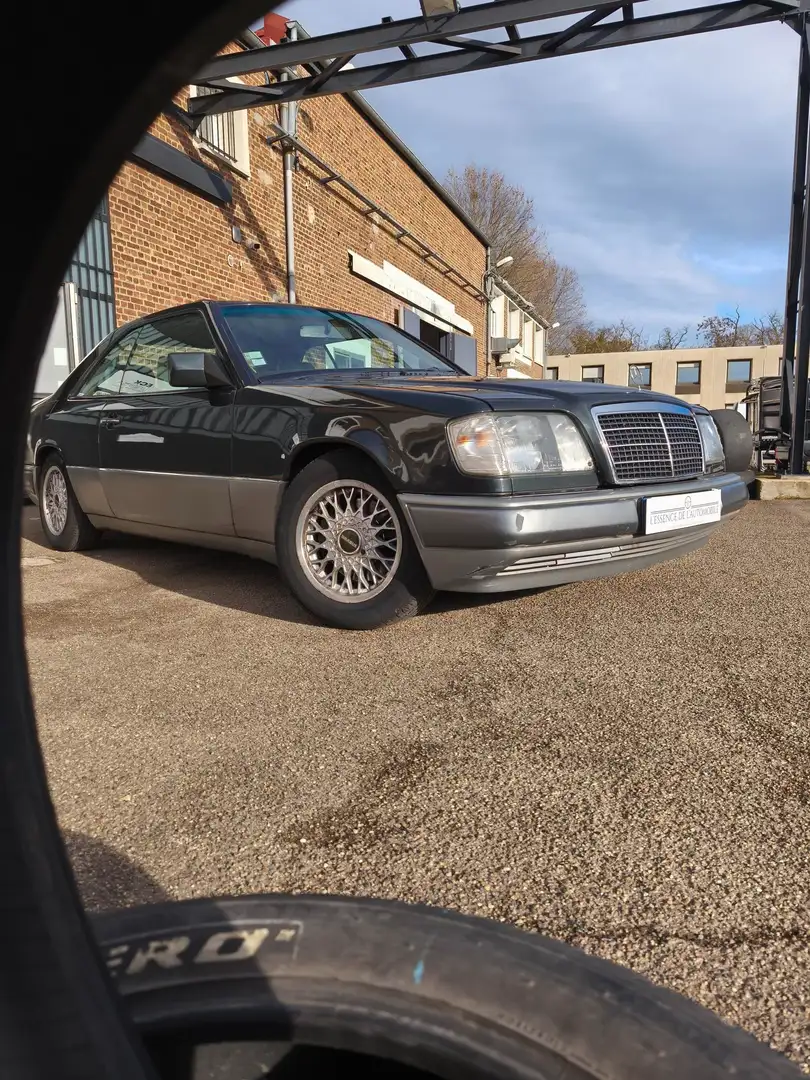 Mercedes-Benz E 320 320 CE 24 soupapes w124 coupé 220 cv Grau - 2