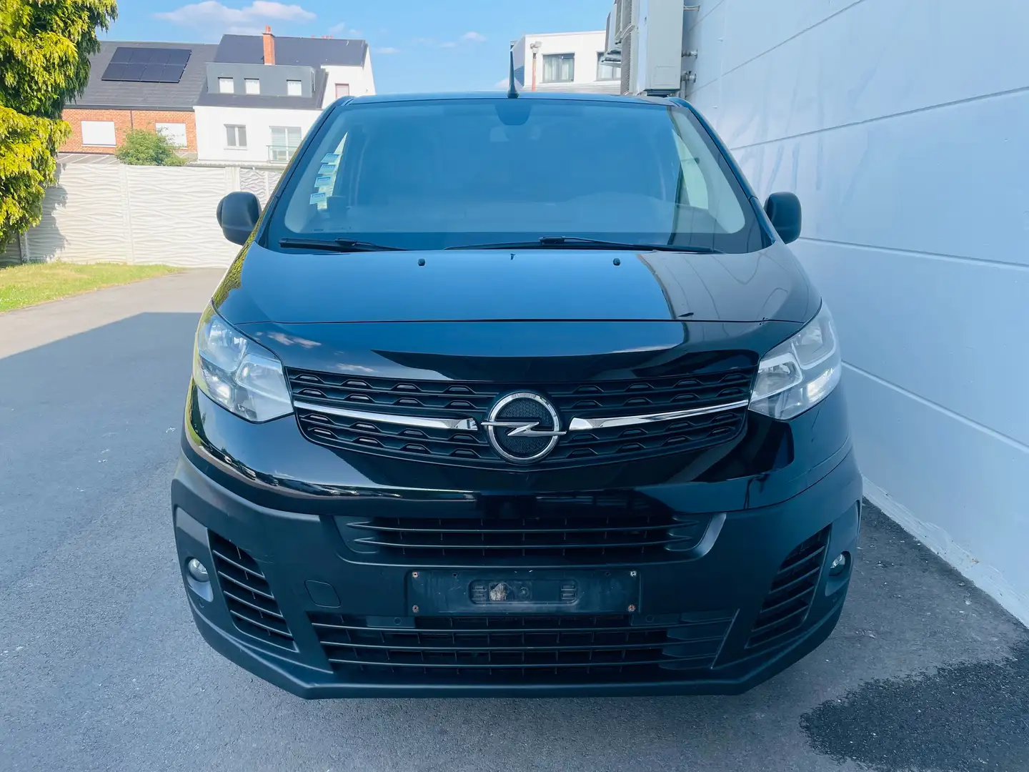 Opel Vivaro L3 LONG CHASSIS Noir - 2