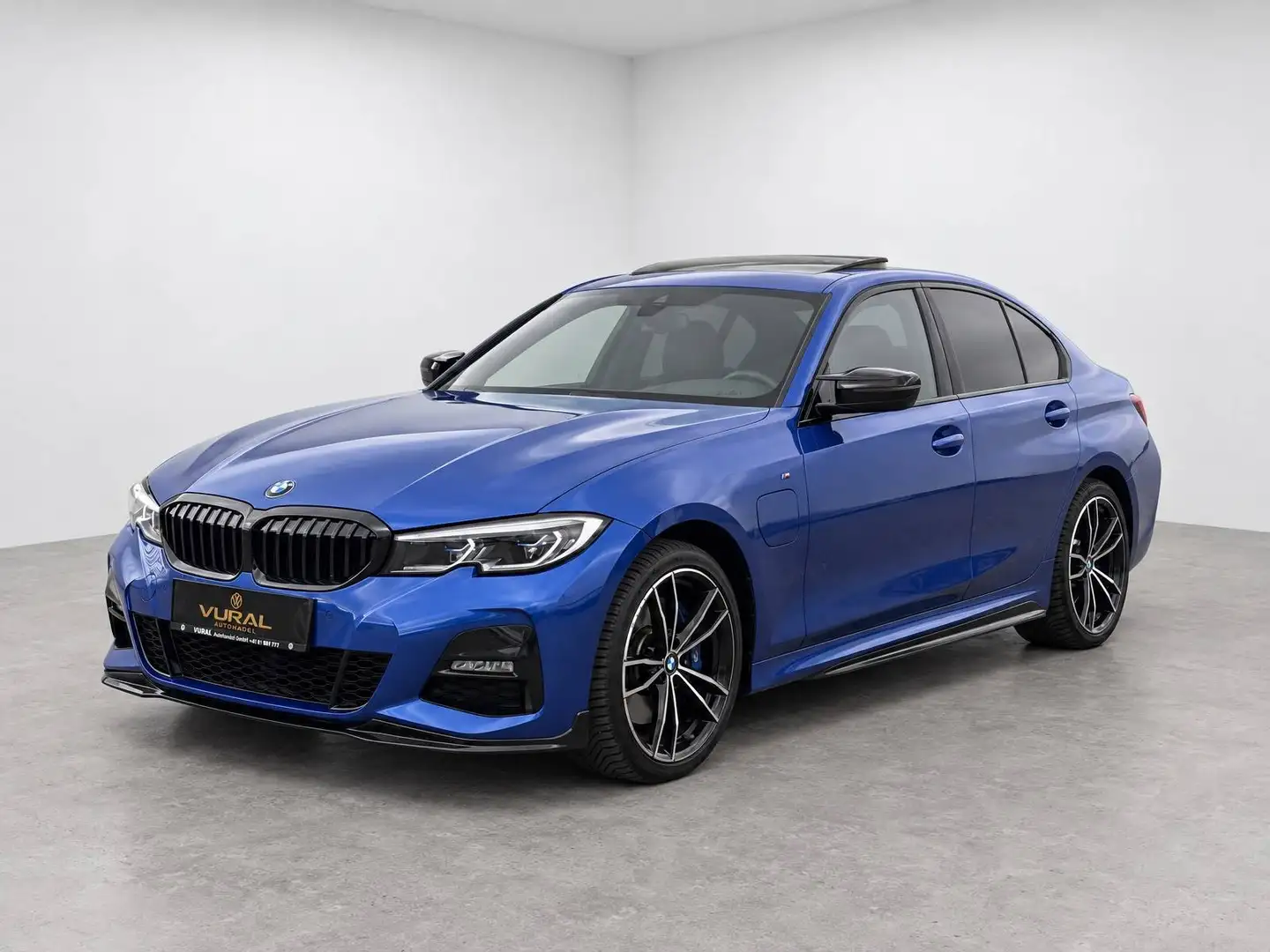 BMW 330 e M-Sport | Schiebedach | Head-Up | Laserlicht | Harman-Kardon | Portimao Blau | Blau - 2