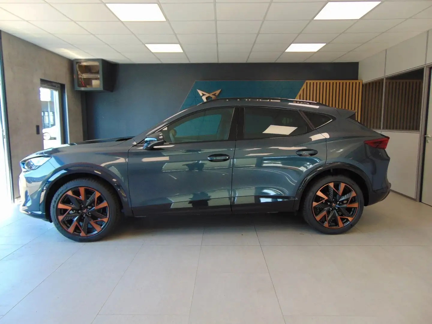 CUPRA Formentor Formentor 1.5 DSG *ACC*SHZ*PDC'NAVI*uvm. - 2