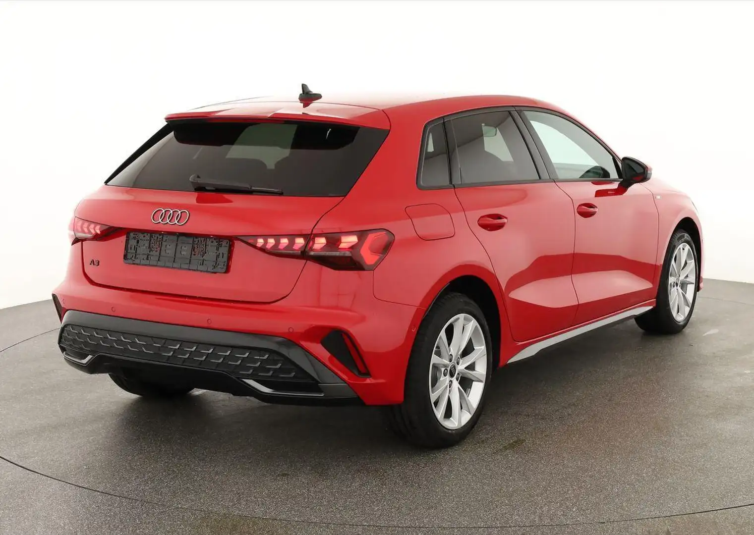 Audi A3 TFSI 110 kW S line 35 S-tronic S-LINE, AHK, Mat... Rot - 2