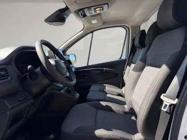 Renault Trafic view 7