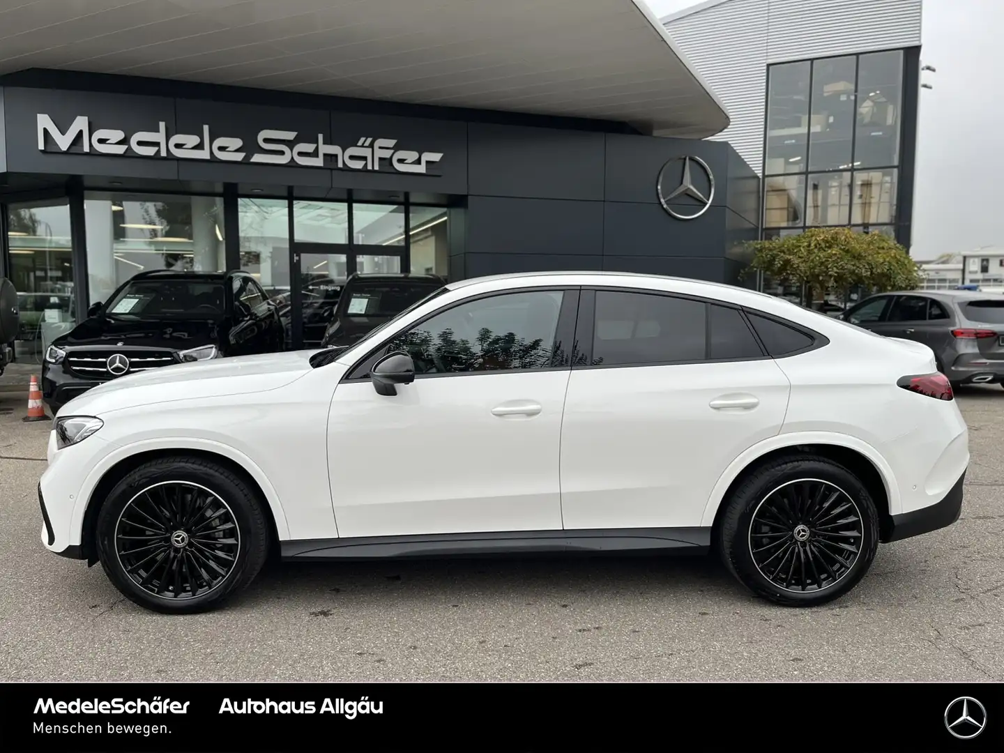 Mercedes-Benz GLC 220 GLC 220 d 4M Coupé AMG AHK Night Kam EasyP Ambie Weiß - 2