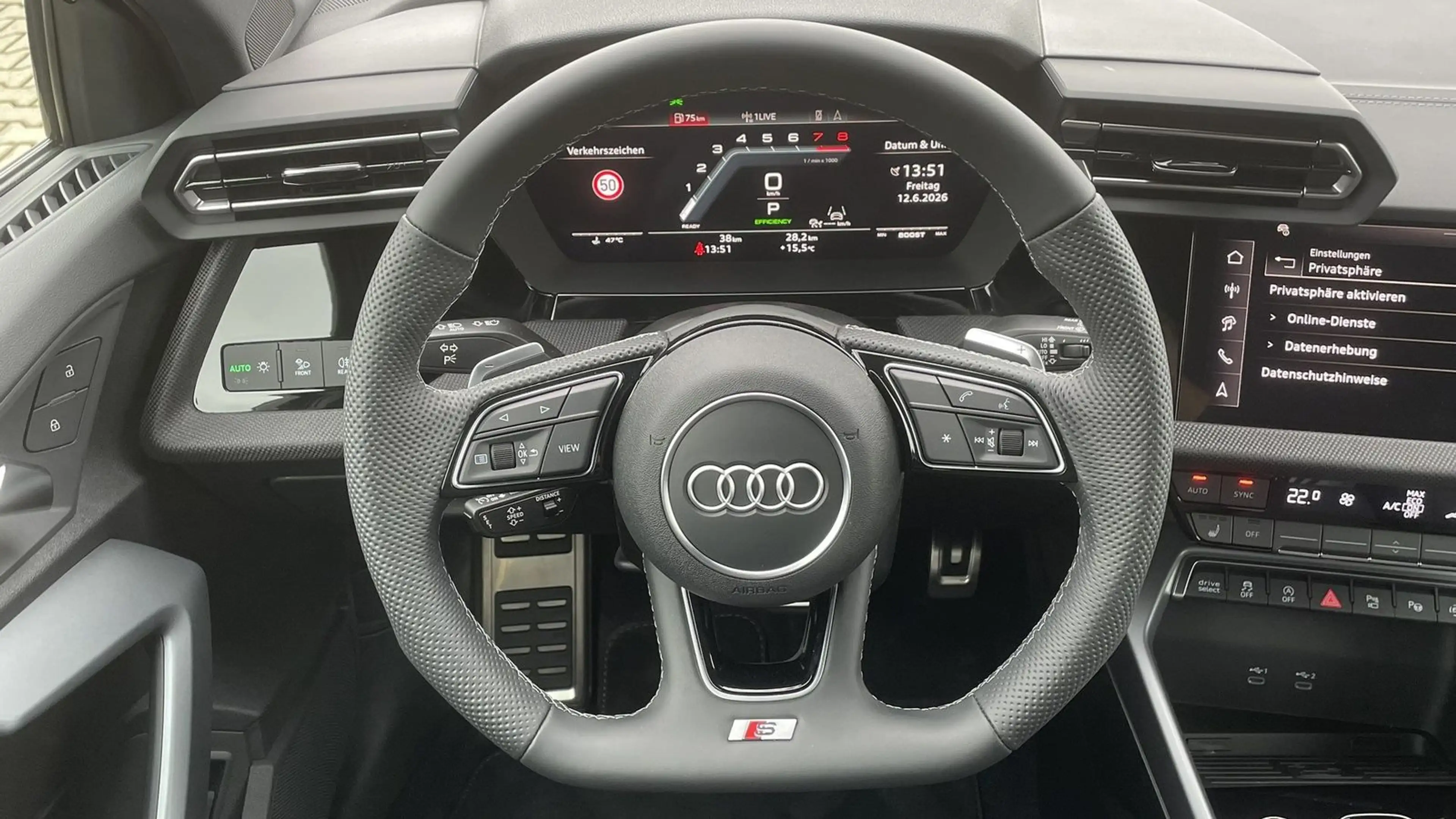 Audi S3 Sportback 2.0 TFSI quattro S tronic 18" Alu S — photo 15
