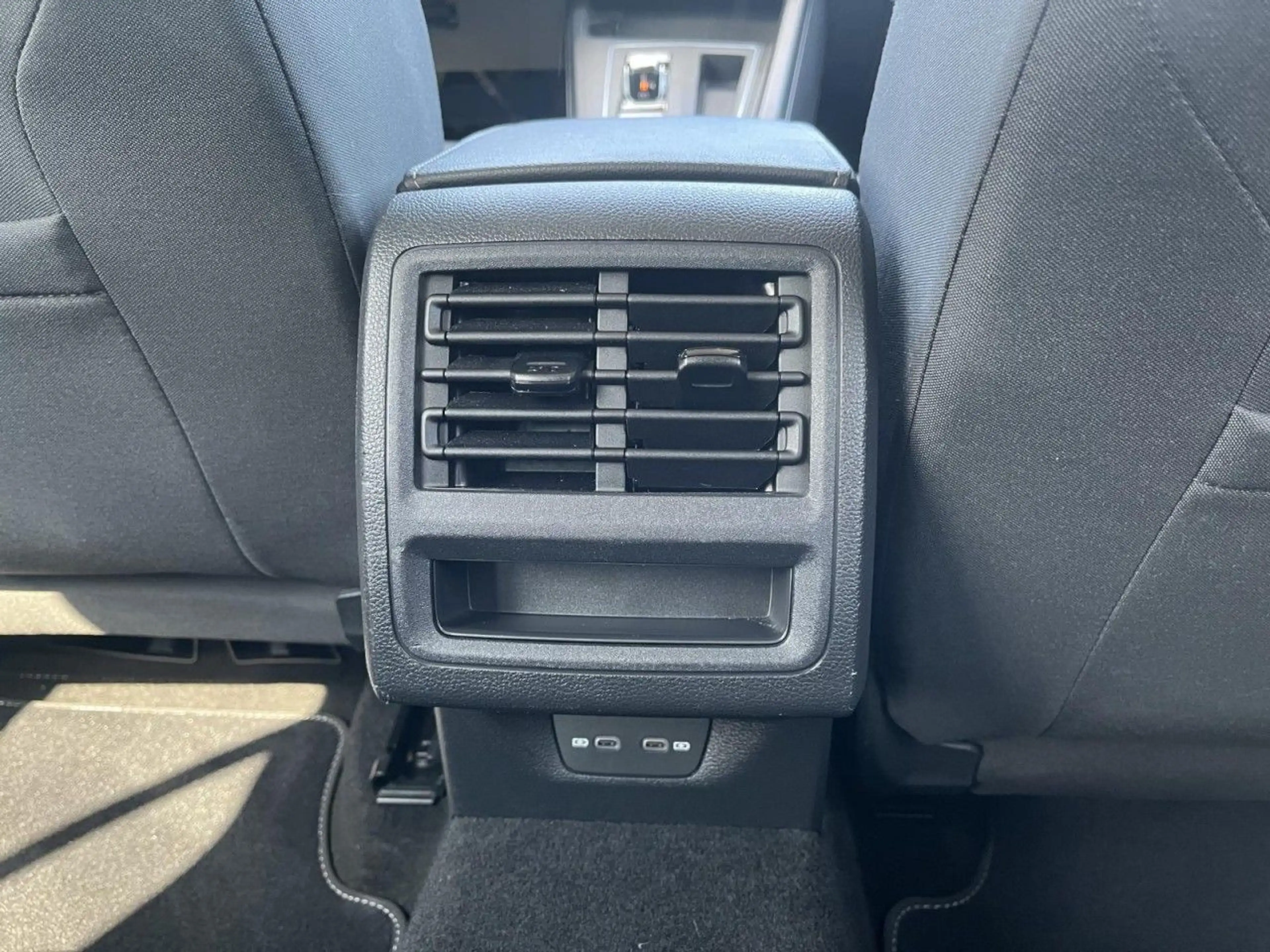 Volkswagen Golf Variant Golf VIII Variant 2,0 TDI DSG Life (LED+RearView — photo 11