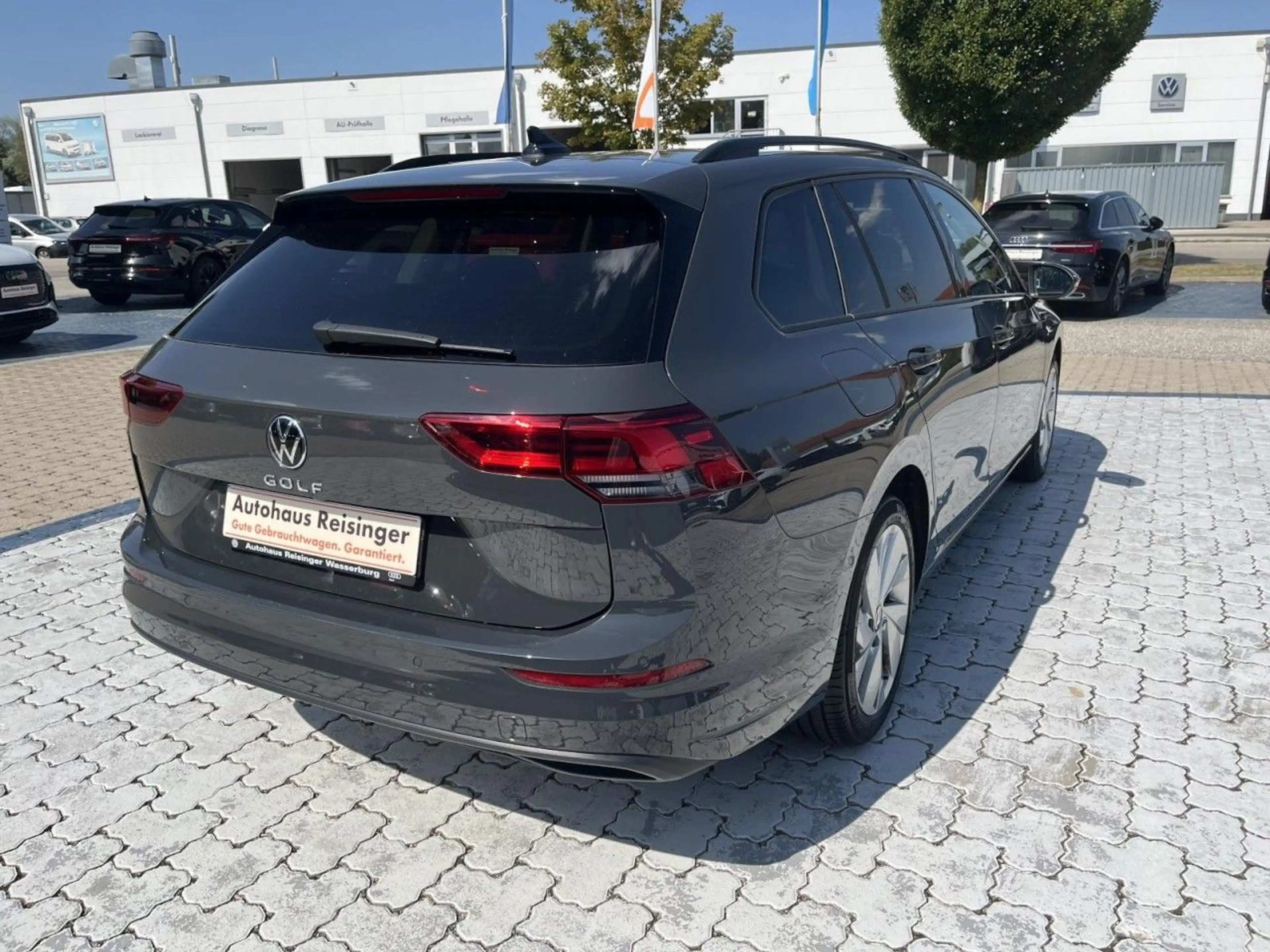 Volkswagen Golf Variant Golf VIII Variant 2,0 TDI DSG Life (LED+RearView — photo 3