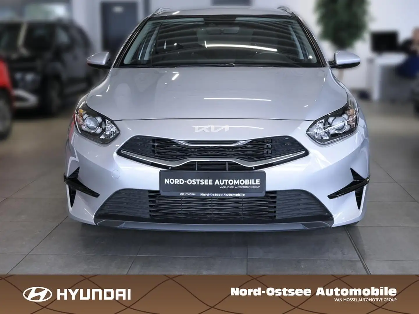 Kia Ceed SW / cee'd SW Ceed SW 1.0 PURE SpurH FLA Silber - 2