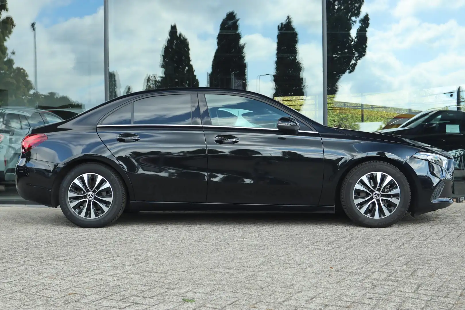 Mercedes-Benz A 180 BUSINESS SOLUTION AUT. | ORIG. NL | WIDESCREEN | T Zwart - 2