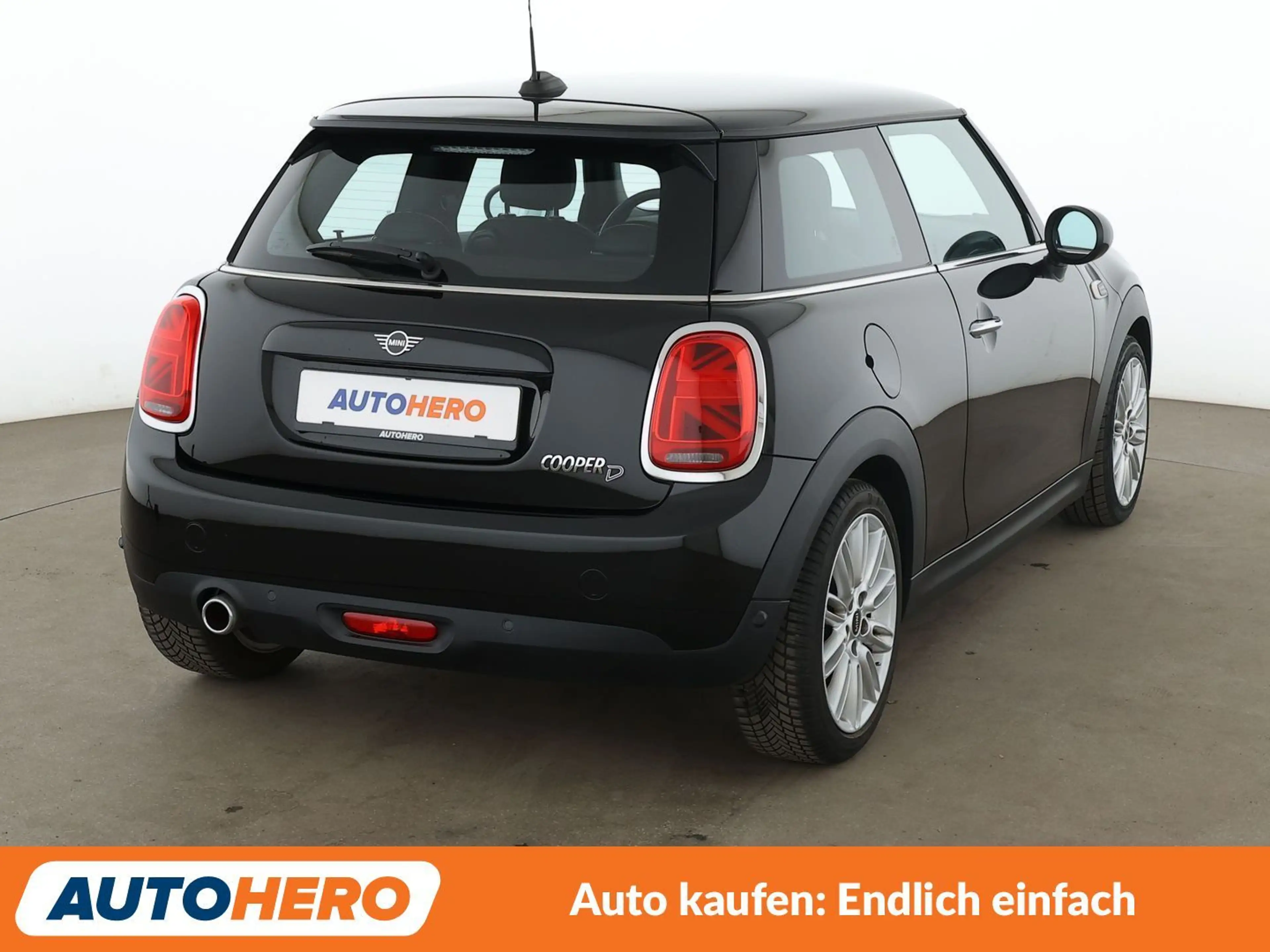 MINI Cooper D Cooper D Aut.*LIM*PDC*SHZ*ALU*KLIMA*USB* — photo 6