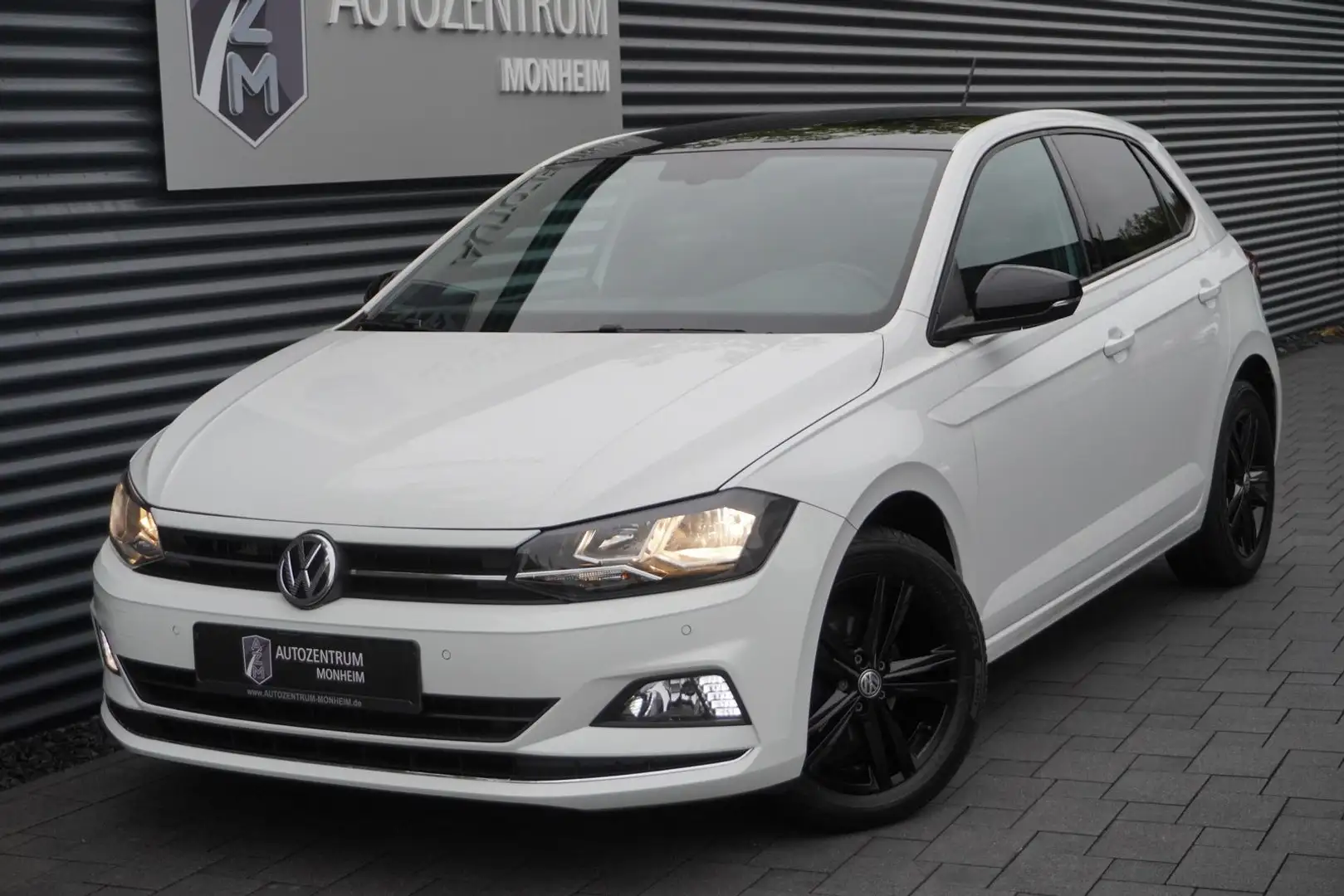Volkswagen Polo 1.0 TSI HIGHLINE|SITZHEIZUNG|EINPARKHILFE Wit - 1