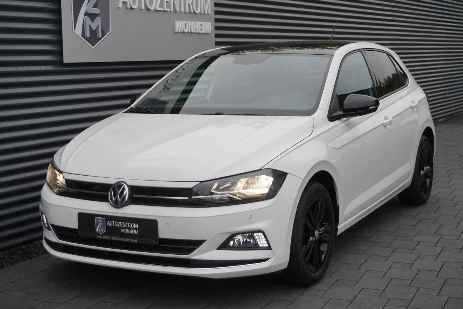 Volkswagen Polo 1.0 TSI HIGHLINE|SITZHEIZUNG|EINPARKHILFE Wit - 2