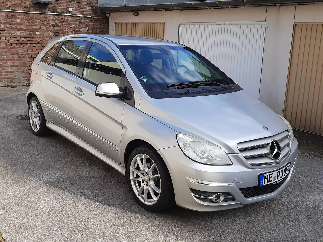 Mercedes-Benz B 170