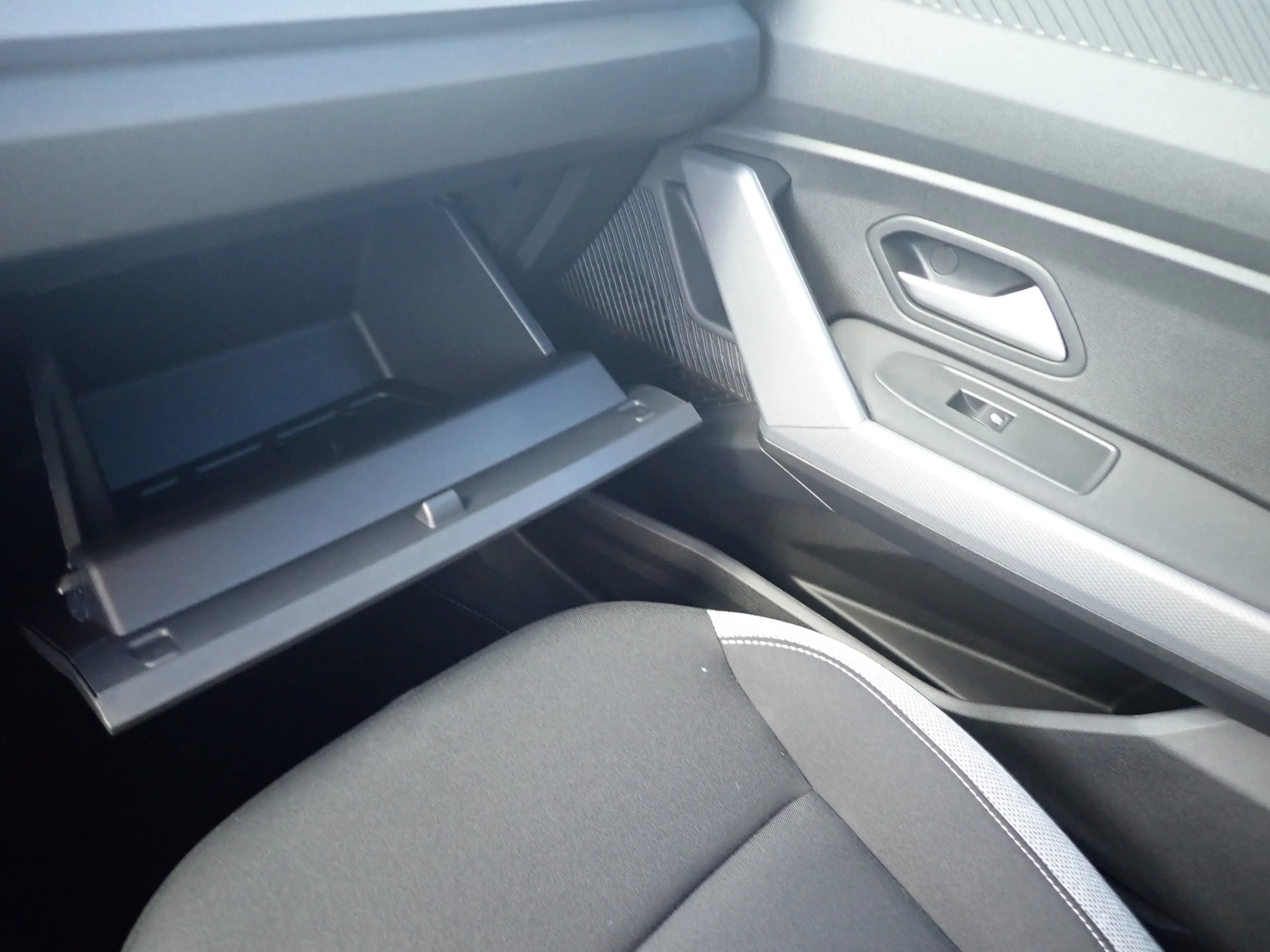 Dacia Duster Mild-Hybrid 140 Journey — photo 13