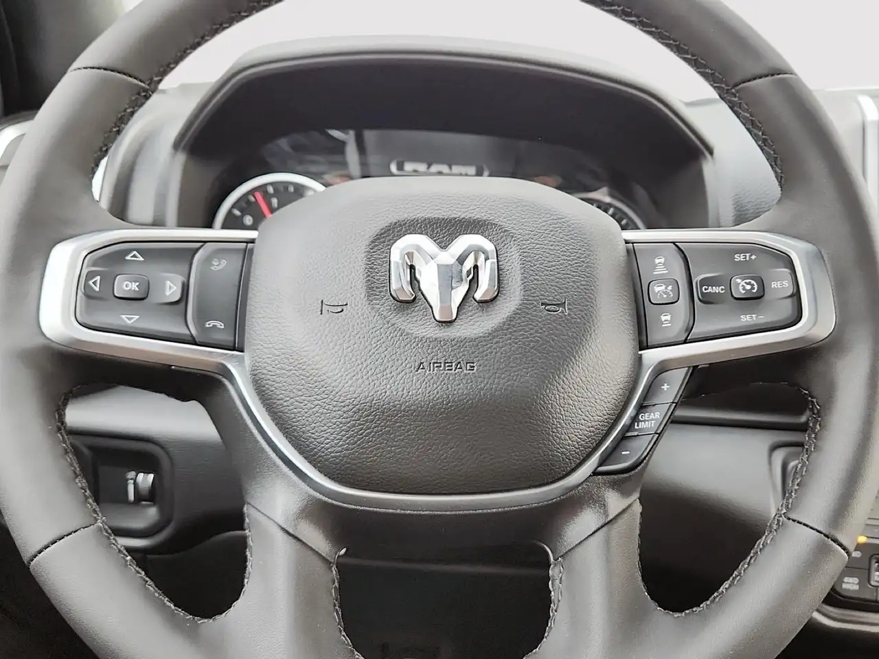 RAM 3500 снимка RAM 3500