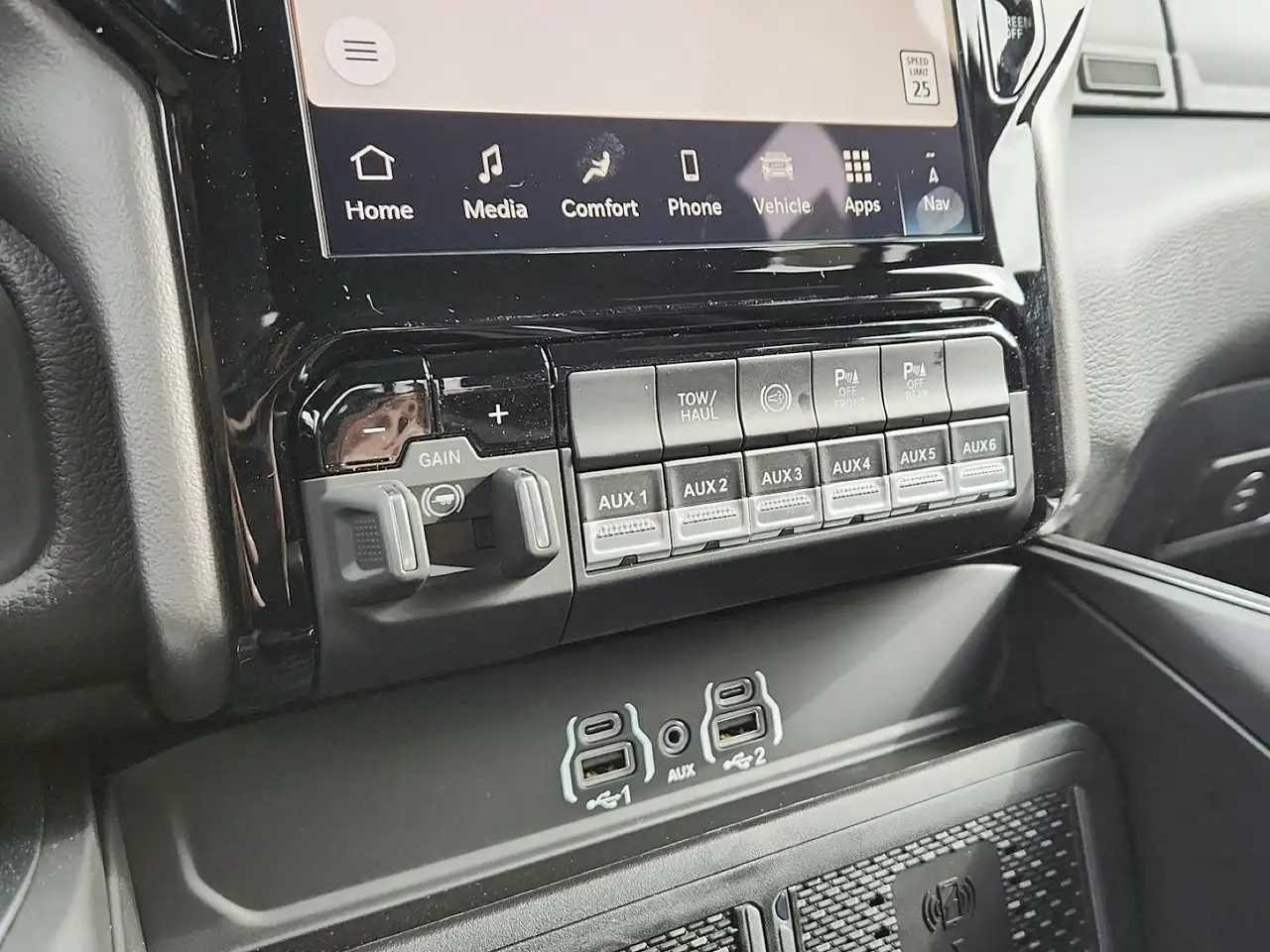 RAM 3500 снимка RAM 3500