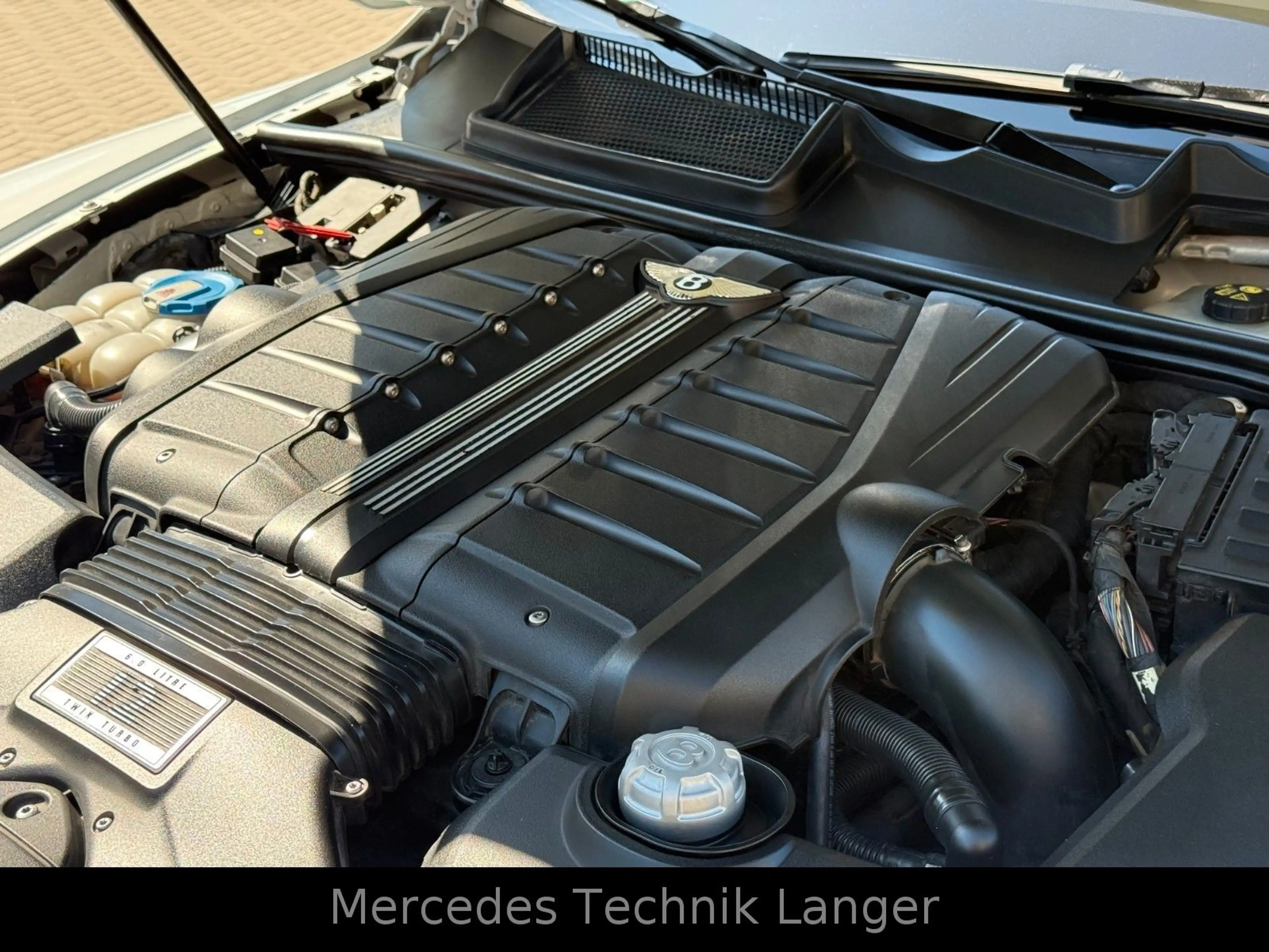 Bentley Bentayga 6.0 W12 MULINER/CARBON — photo 13