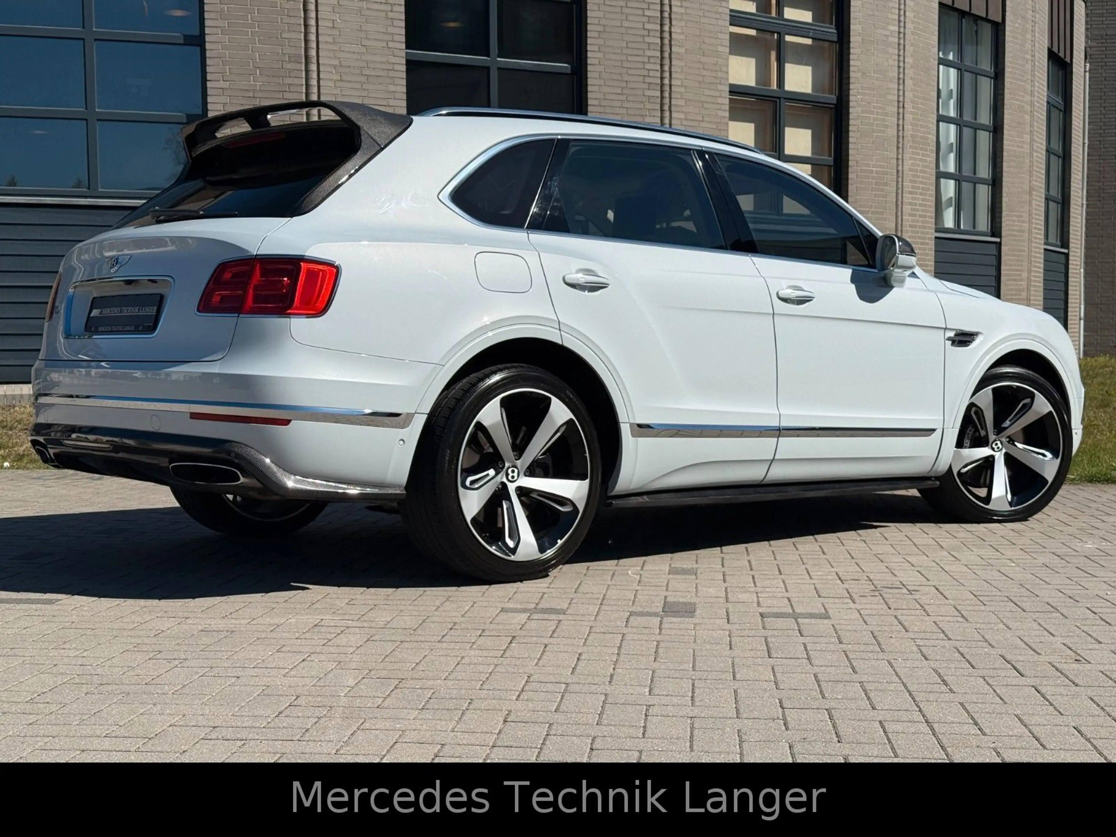 Bentley Bentayga 6.0 W12 MULINER/CARBON — photo 5