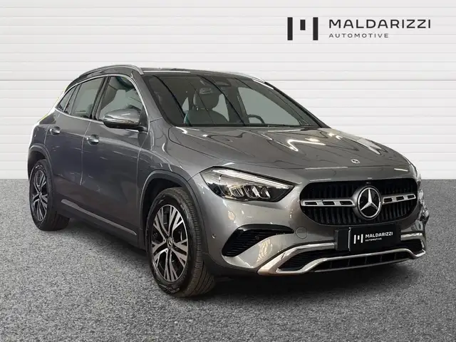 Mercedes-Benz GLA 250 250 Progressive Advanced Plus 4matic auto