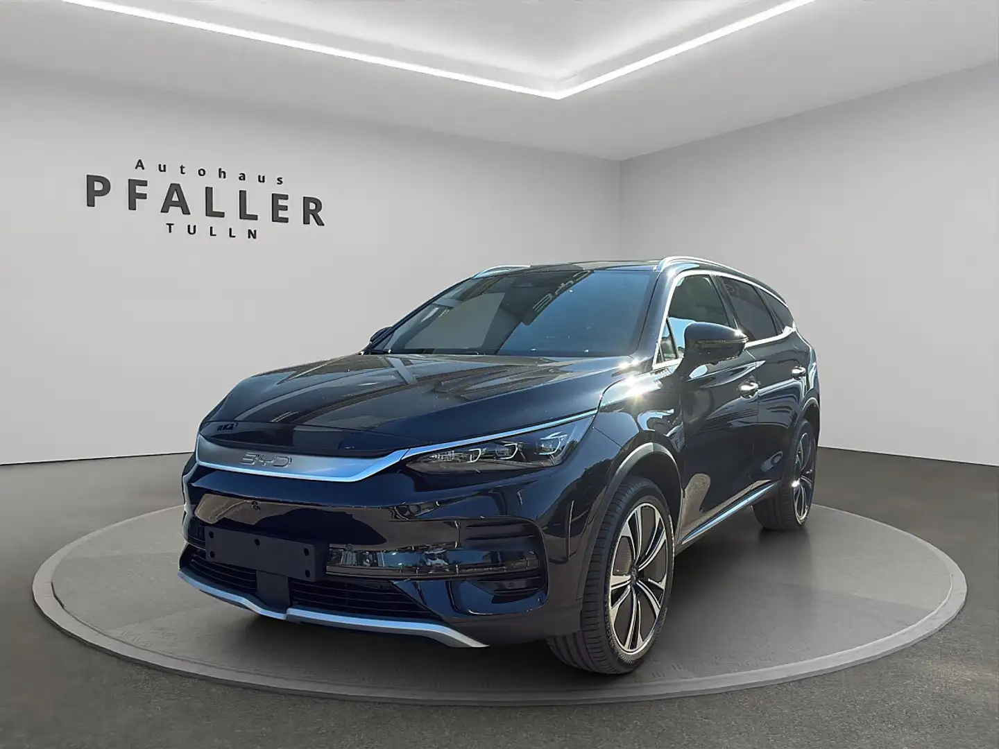 BYD Tang 108,8 kWh Österreich Paket Flagship Schwarz - 1